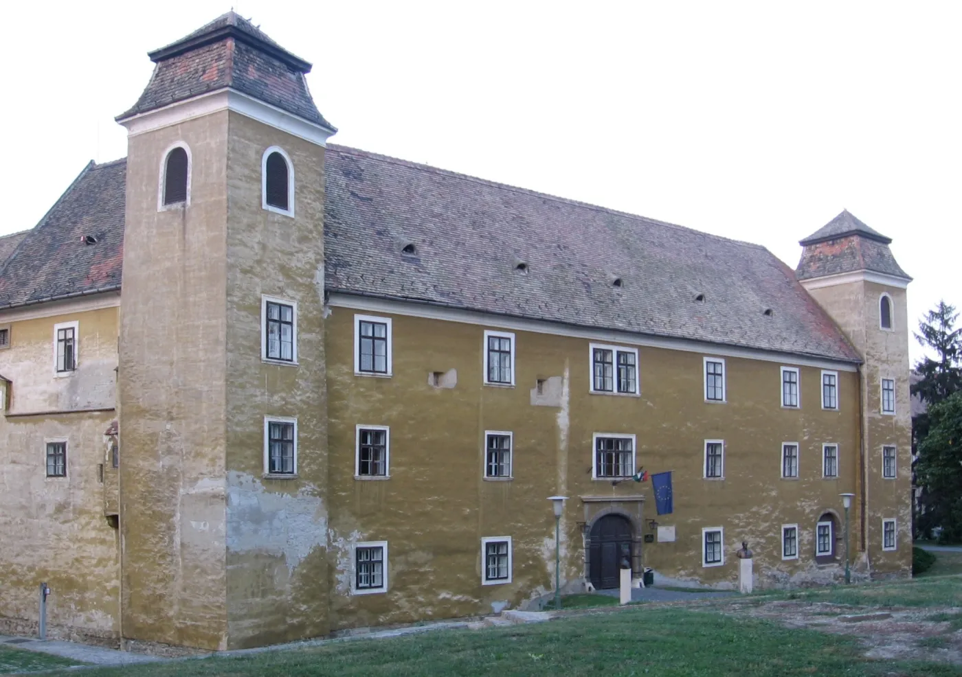 Photo showing: the castle of Mosonmagyaróvár, Hungary