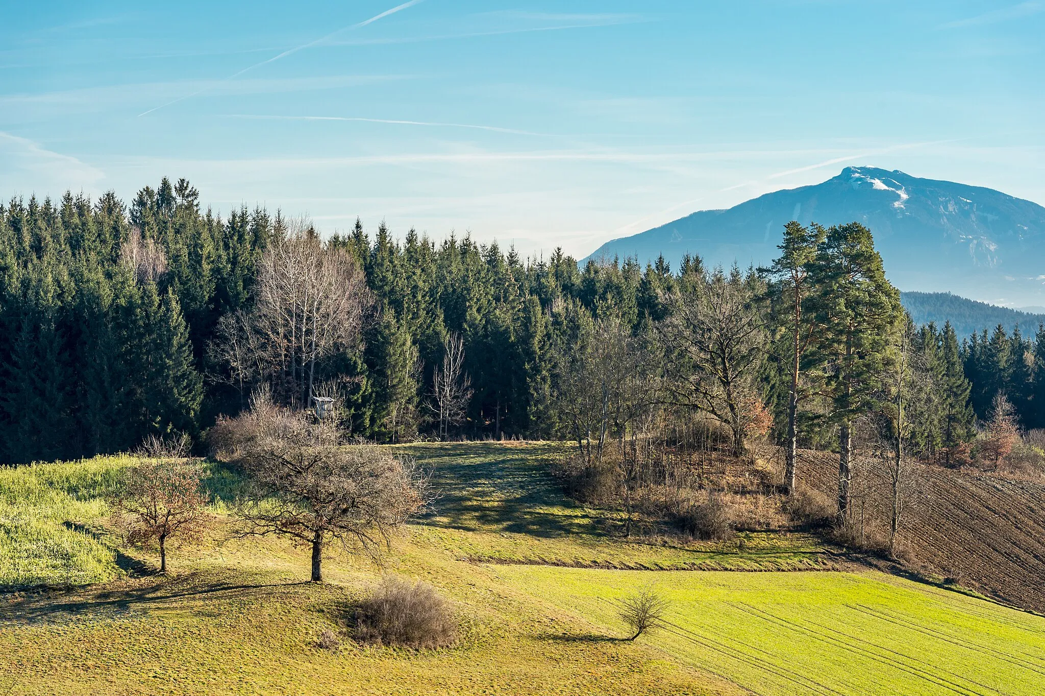 Photo showing: Landscape of Pörtschach am Berg, market town Maria Saal, district Klagenfurt Land, Carinthia, Austria, EU