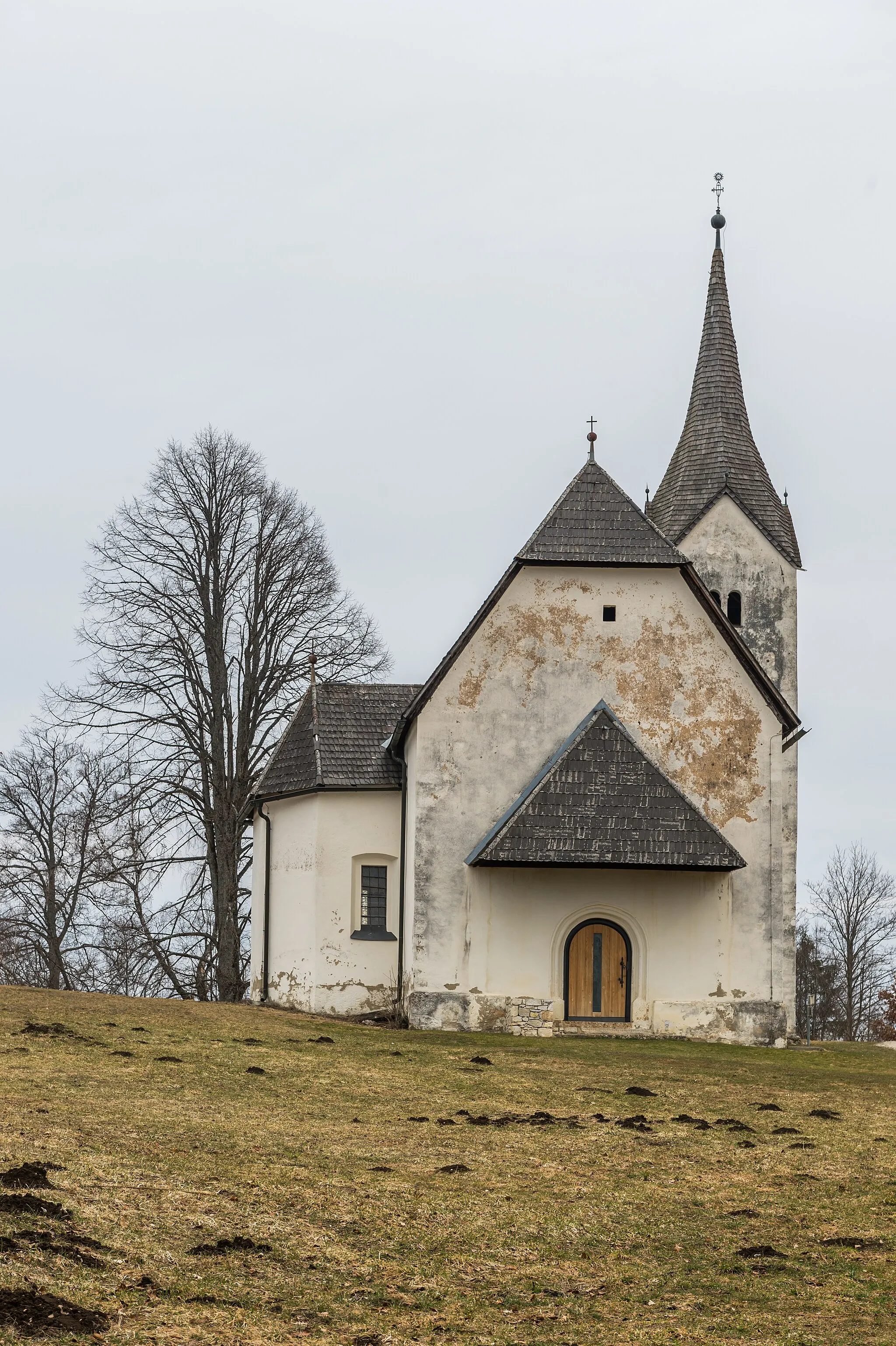 Photo showing: Subsidiary and pilgrimage church Saints Hemma and Dorothea in Hemmaberg, municipality Globasnitz, district Völkermarkt, Carinthia, Austria, EU