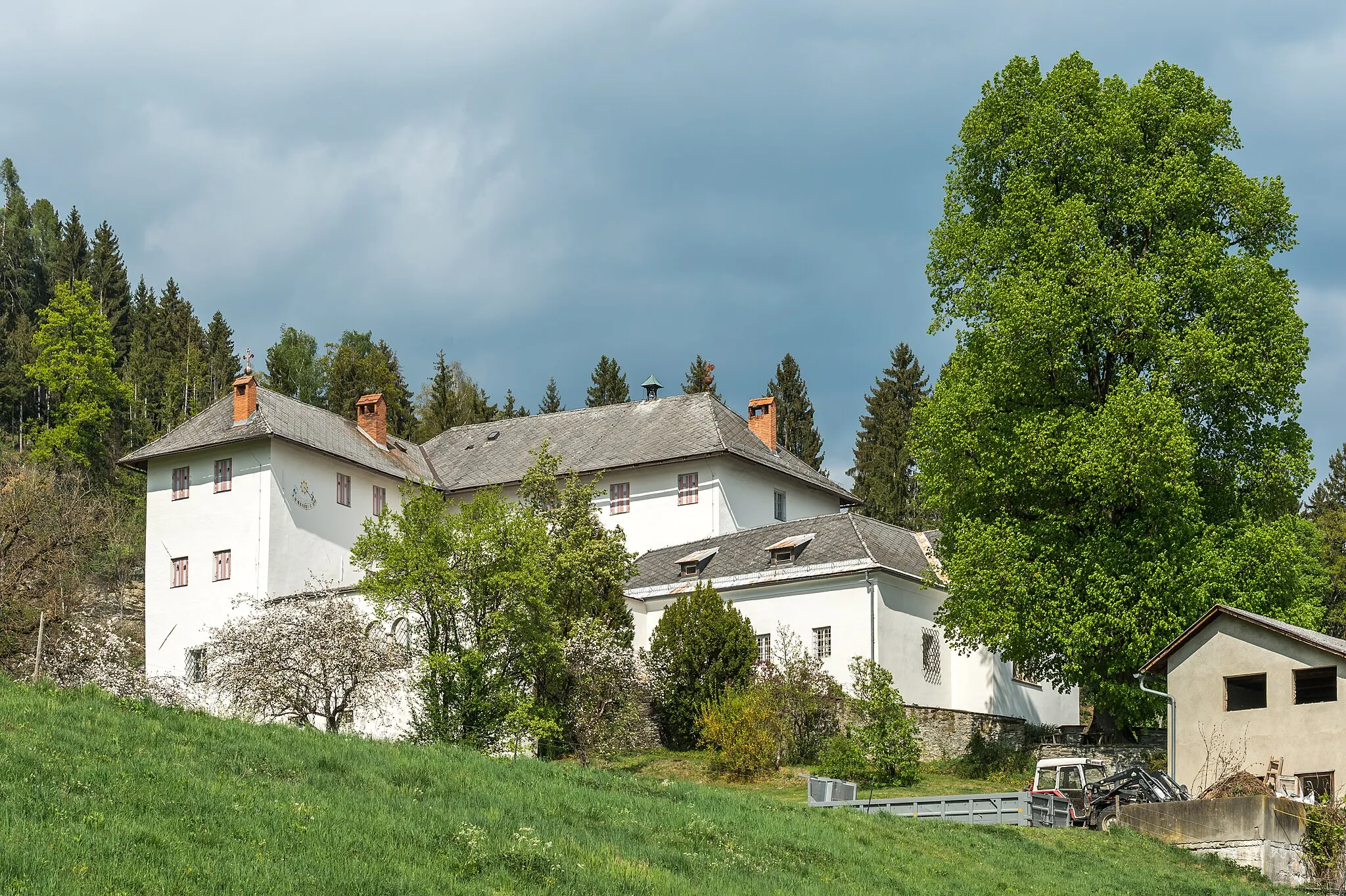 Photo showing: Castle Rosenbichl in Rosenbichl #1, market town Liebenfels, district Sankt Veit, Carinthia, Austria, EU