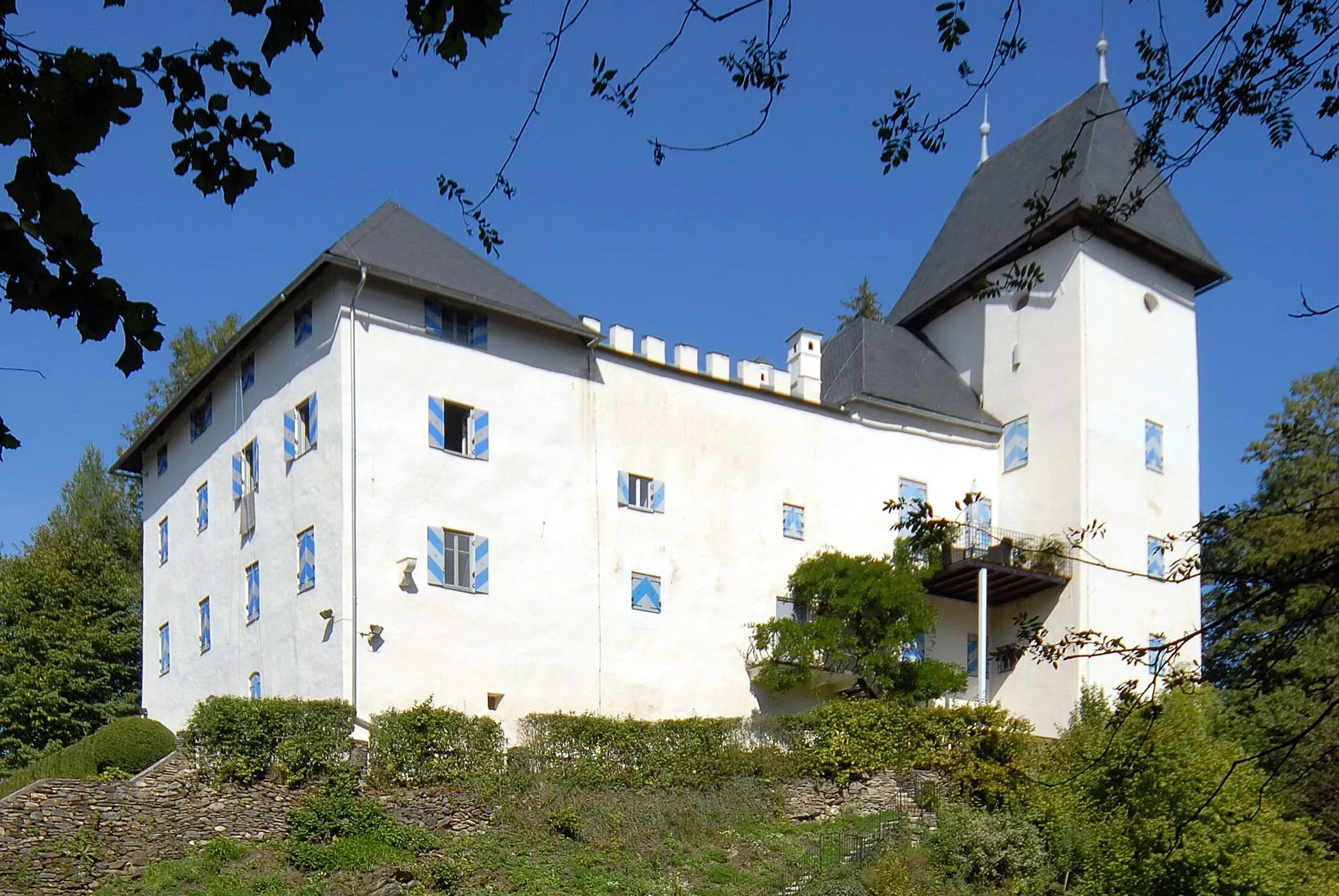 Photo showing: Castle Drasing on Drasingerstrasse #130,municipality Krumpendorf on the Lake Woerth, district Klagenfurt Land, Carinthia, Austria, European Union