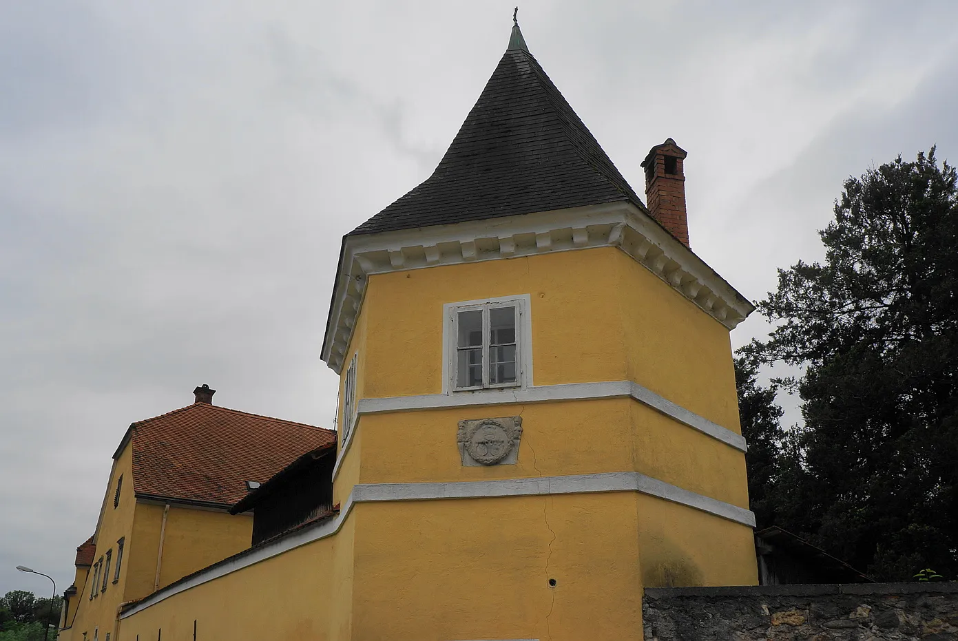 Photo showing: Schloss Bayerhofen in Wolfsberg, Hochburg der Lutherischen im Lavanttal, Kärnten, Österreich, EU