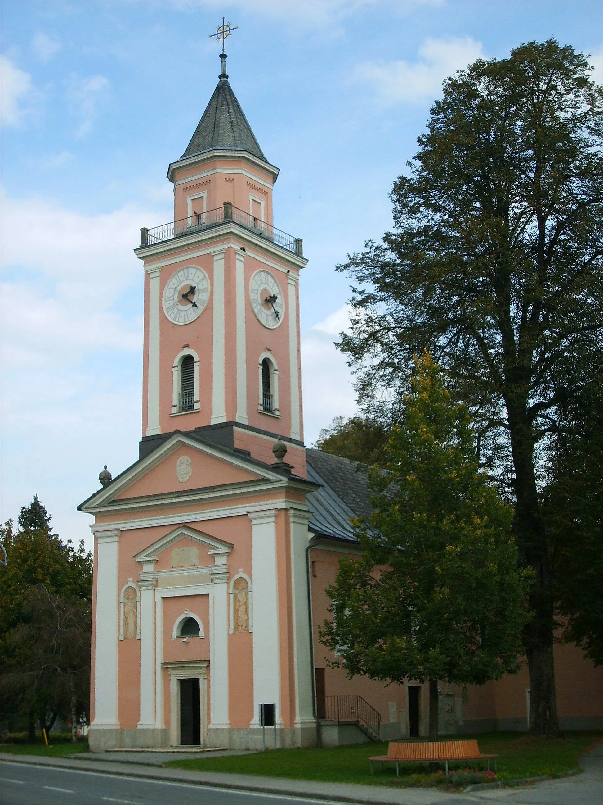 Photo showing: Pfarrkirche von Rosegg
Parish church of Rosegg

This media shows the protected monument with the number 62859 in Austria. (Commons, de, Wikidata)