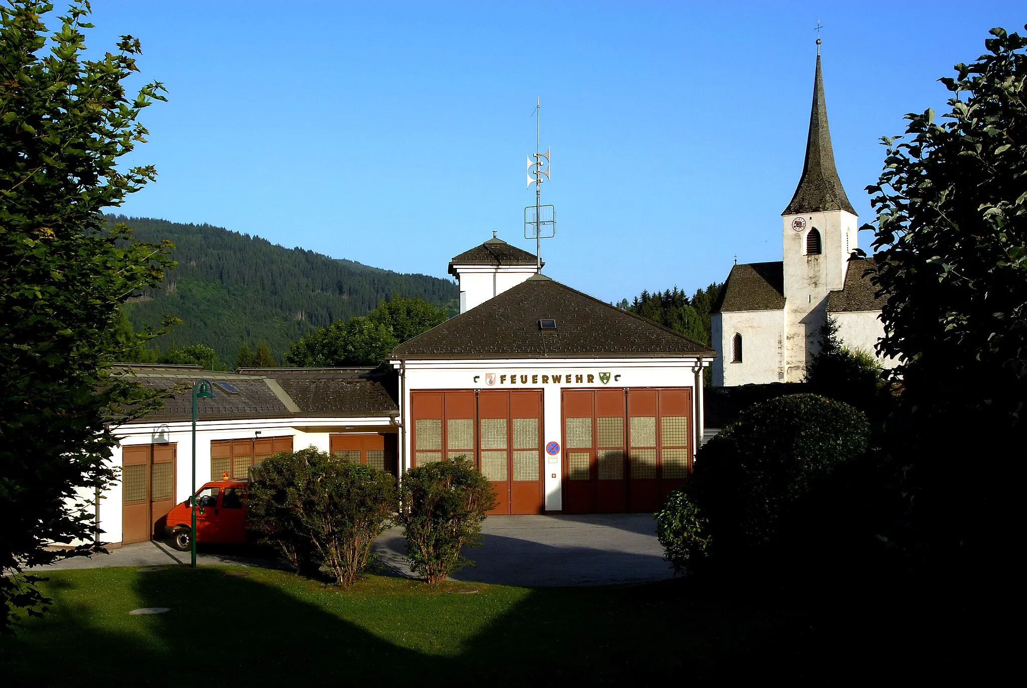 Photo showing: Unmanned station at Steuerberg, district of Feldkirchen, Carinthia, Austria