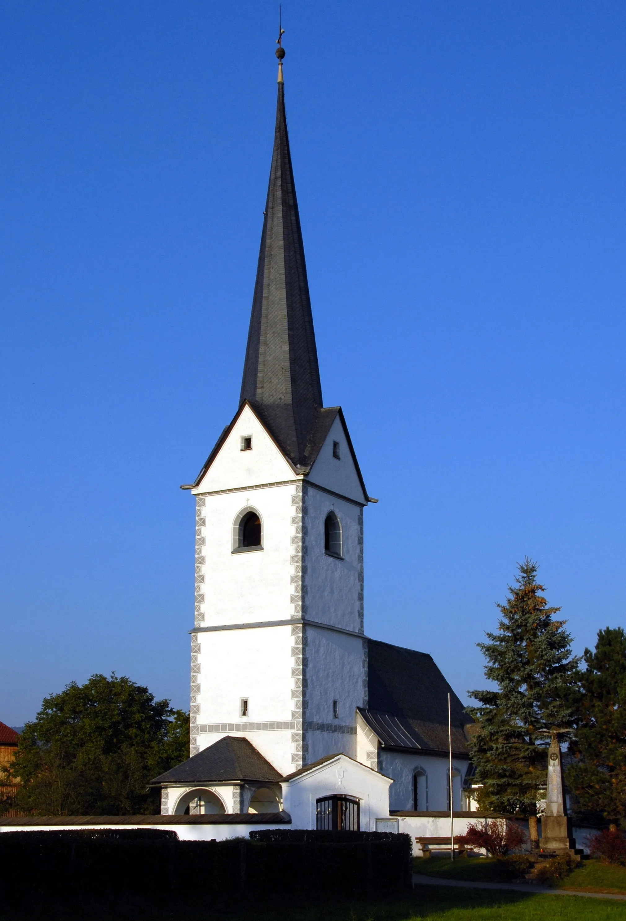 Photo showing: Subsidiary church Saint Lawrence in Sankt Lorenzen, market town Magdalensberg, district Klagenfurt Land, Carinthia, Austria, EU