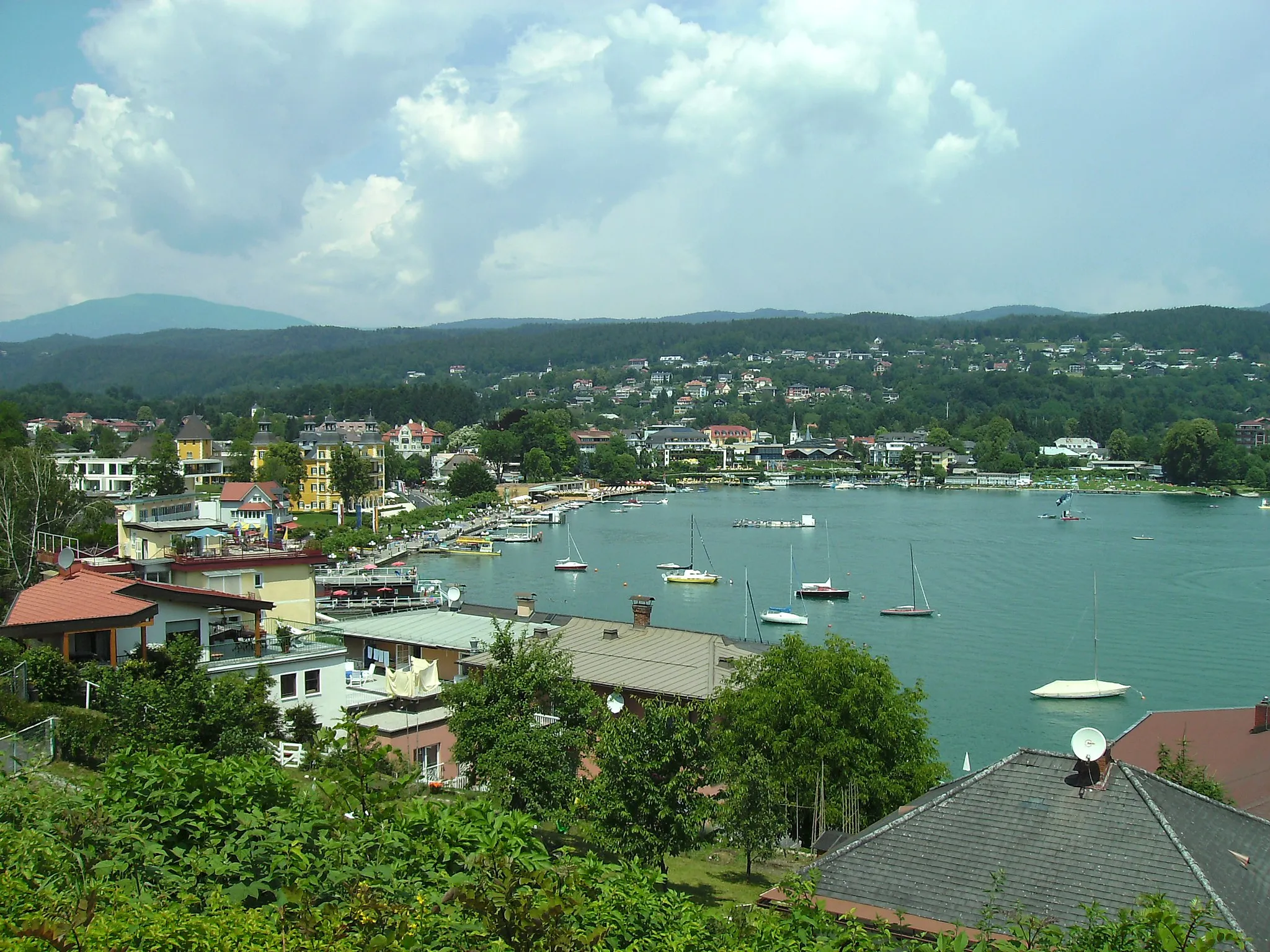 Photo showing: Veldener Bucht - Velden am Wörthersee