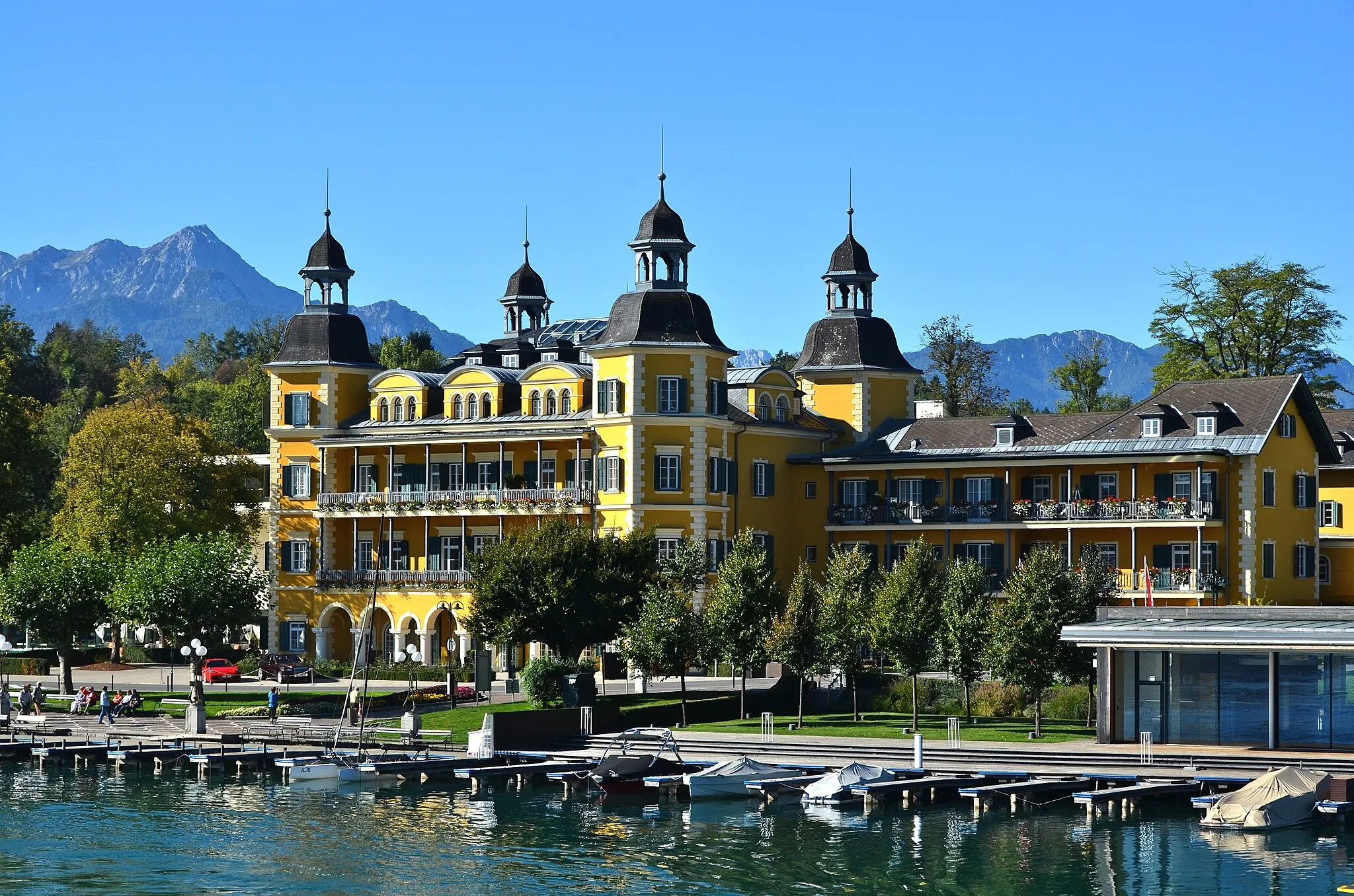 Photo showing: Castle Velden on Seecorso #10 in Velden am Wörthersee, district Villach Land, Carinthia / Austria / EU