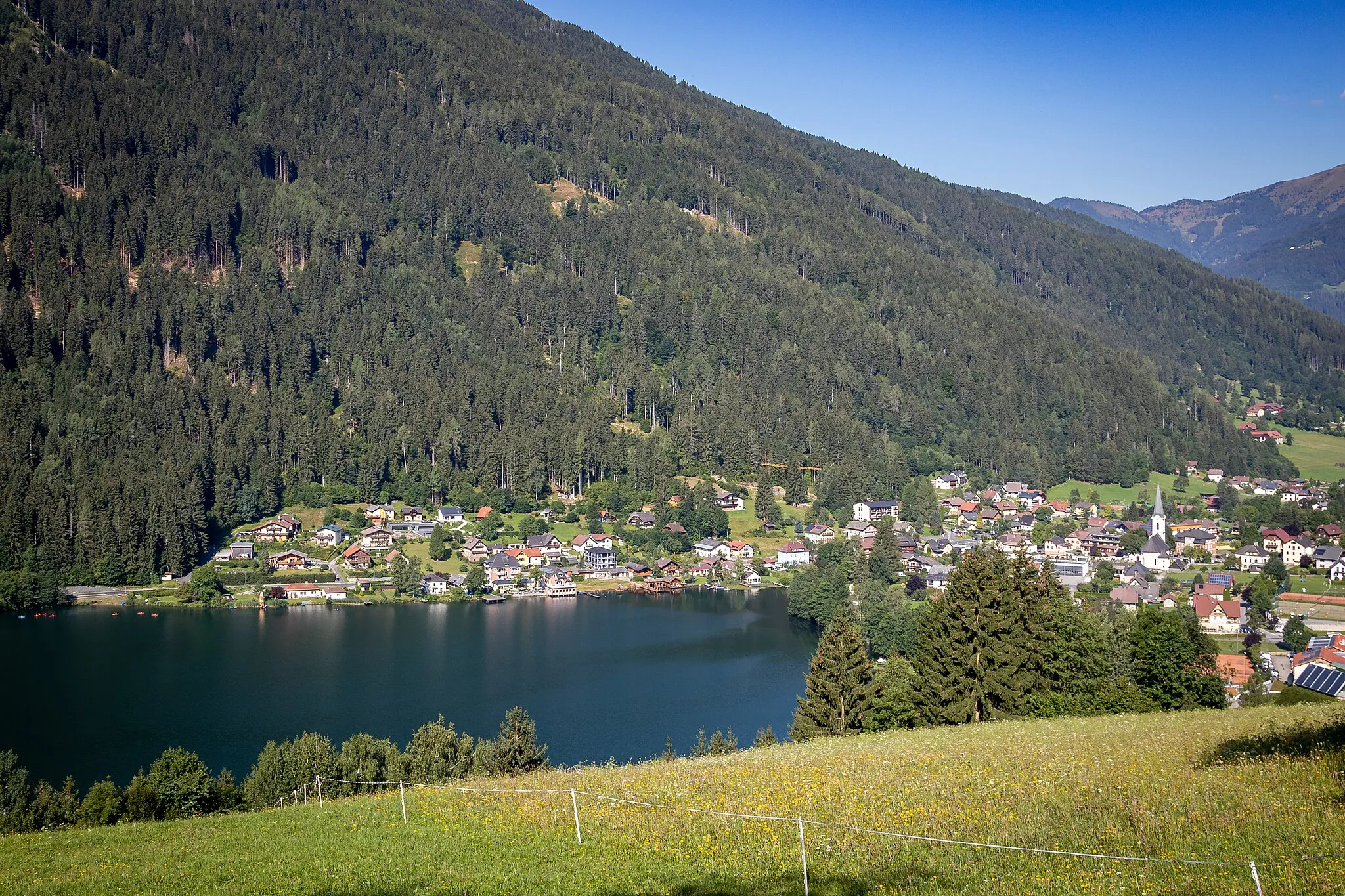 Photo showing: Feld am See mit Feldsee