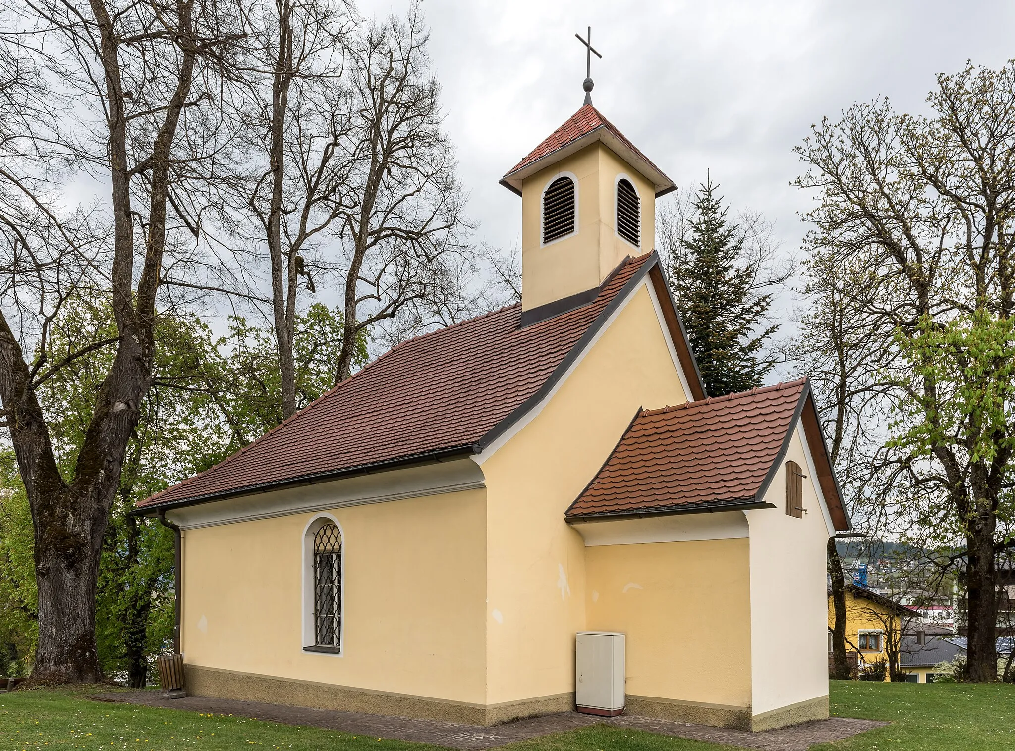 Photo showing: Our Lady of Sorrows chapel on Klagenfurter Strasse, municipality Feldkirchen in Kärnten, district Feldkirchen, Carinthia, Austria, EU
