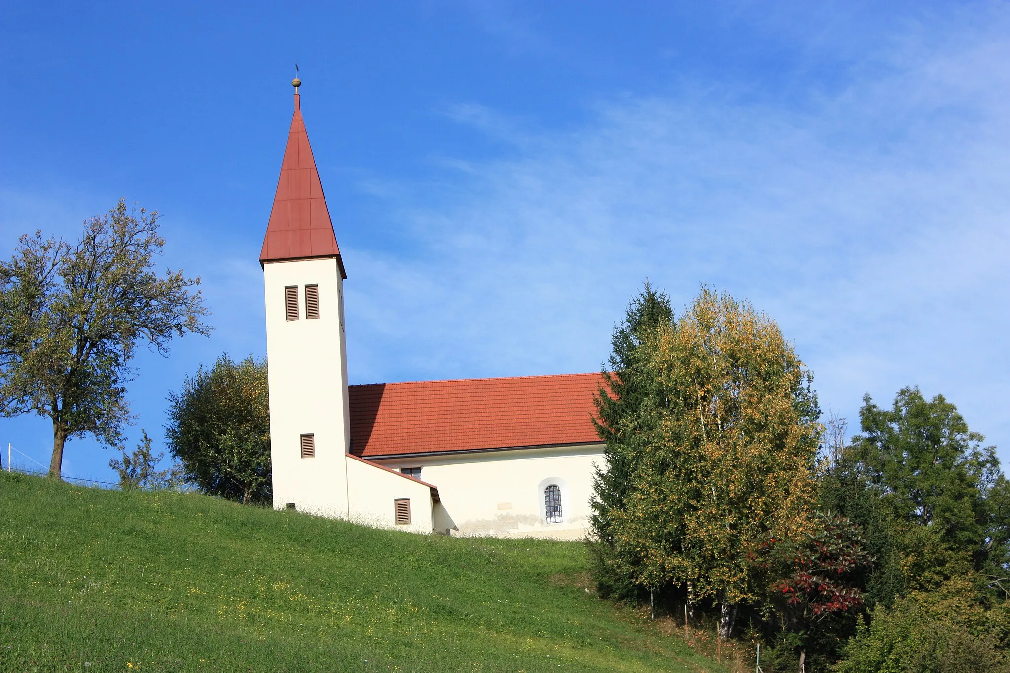 Photo showing: Subsidiary church  Saint Lorenz
Locality:Lieserhofen

Community:Seeboden