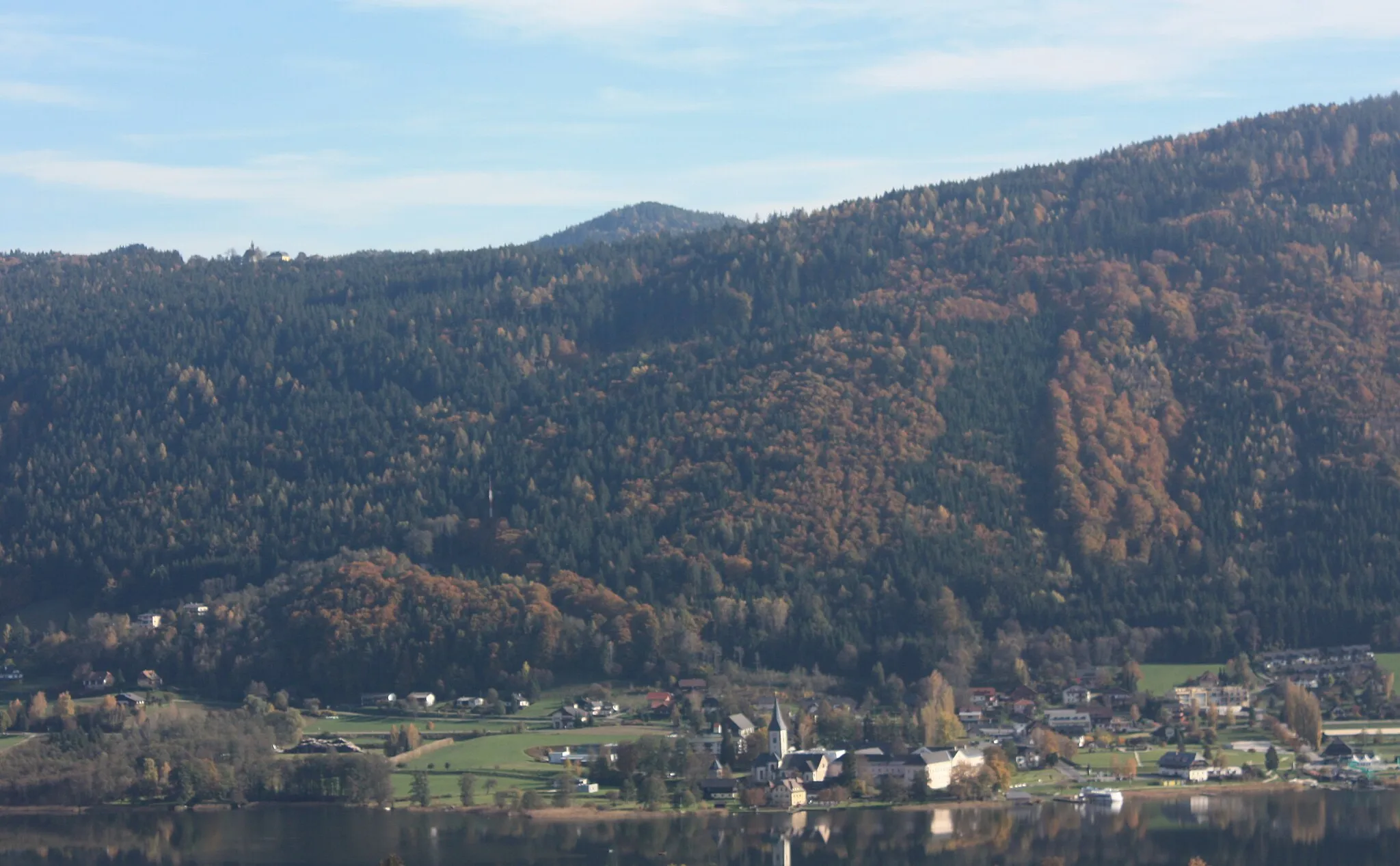 Photo showing: View form Bodensdort to Ossiach
Community: Ossiach