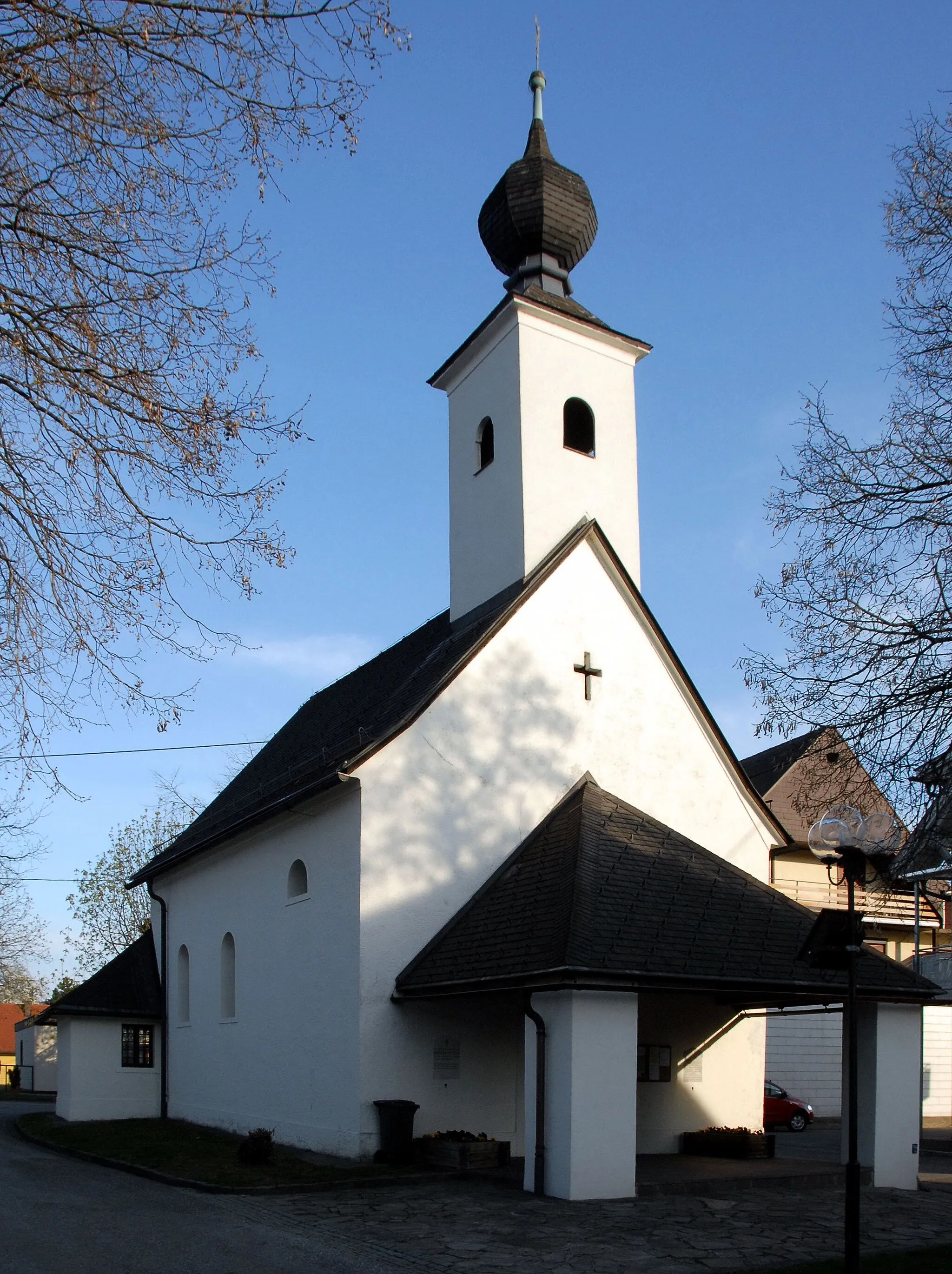 Photo showing: Subsidiary church Saint Mary Magdalene in Sankt Magdalen, quarter Seebach, statuatary city Villach, Carinthia, Austria, EU