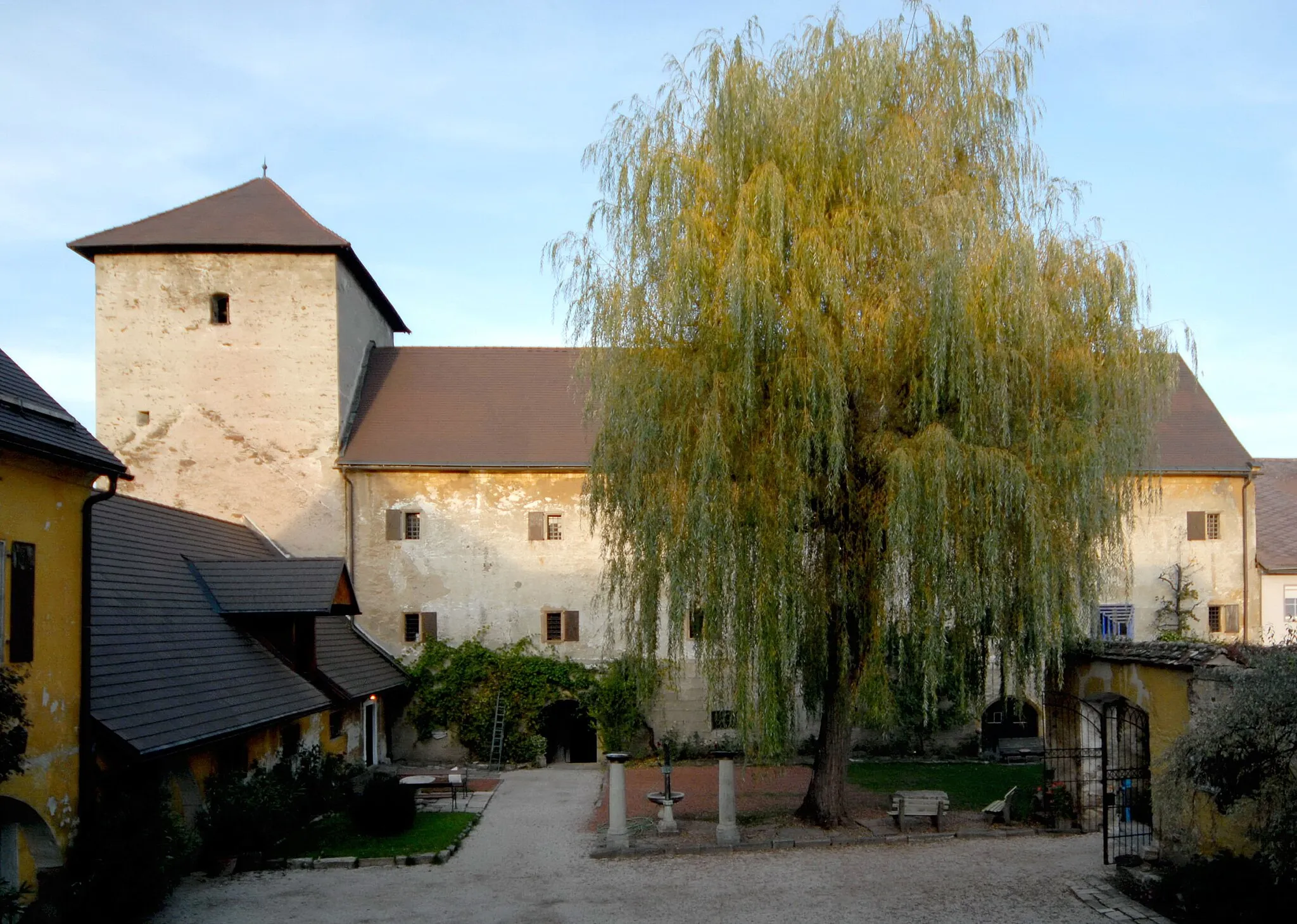 Photo showing: Duke's castle on Burggasse #9, city of St. Veit an der Glan, Carinthia, Austria, EU