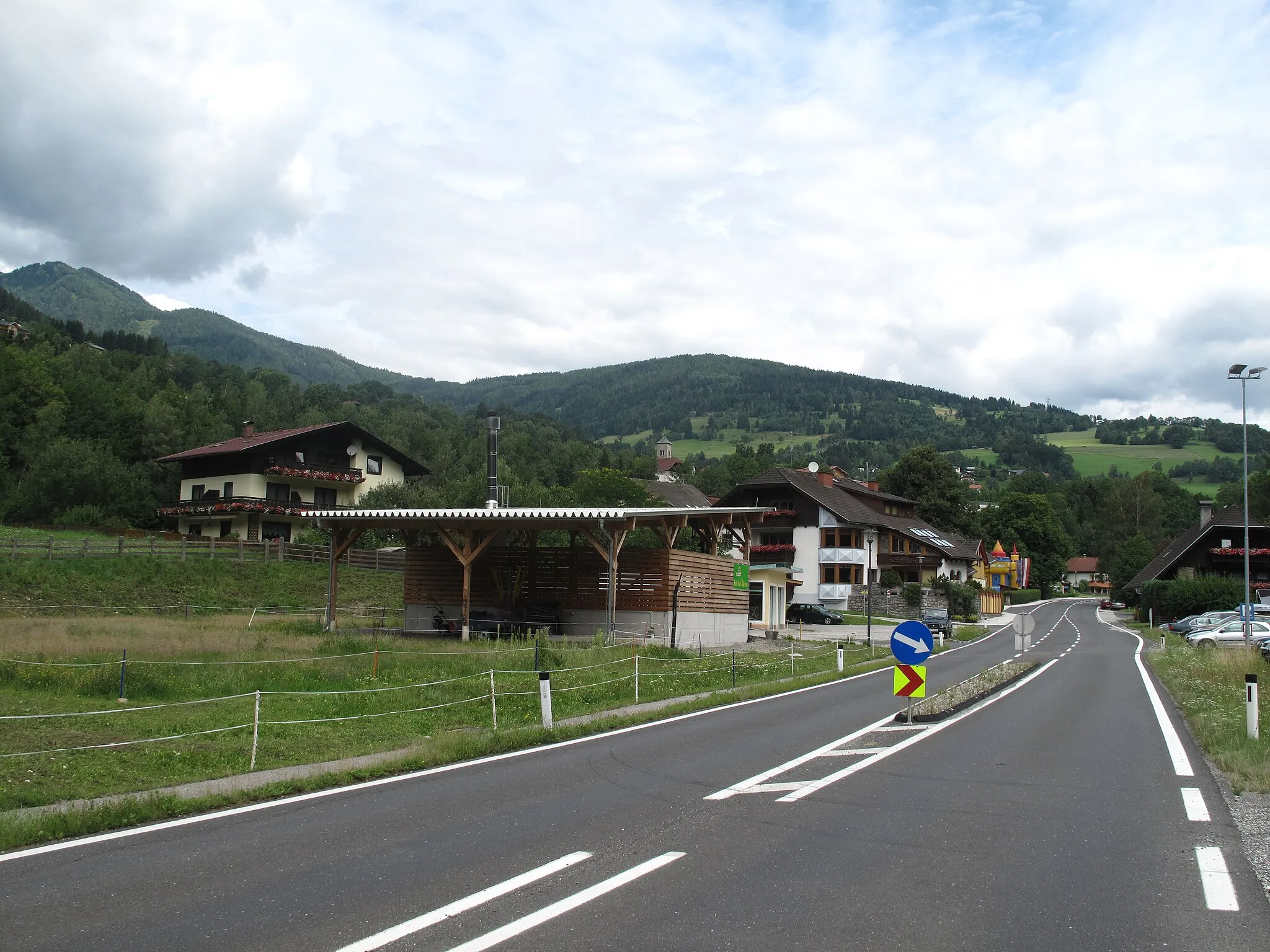 Photo showing: between Trebesing Bad and Gmünd, road panorama