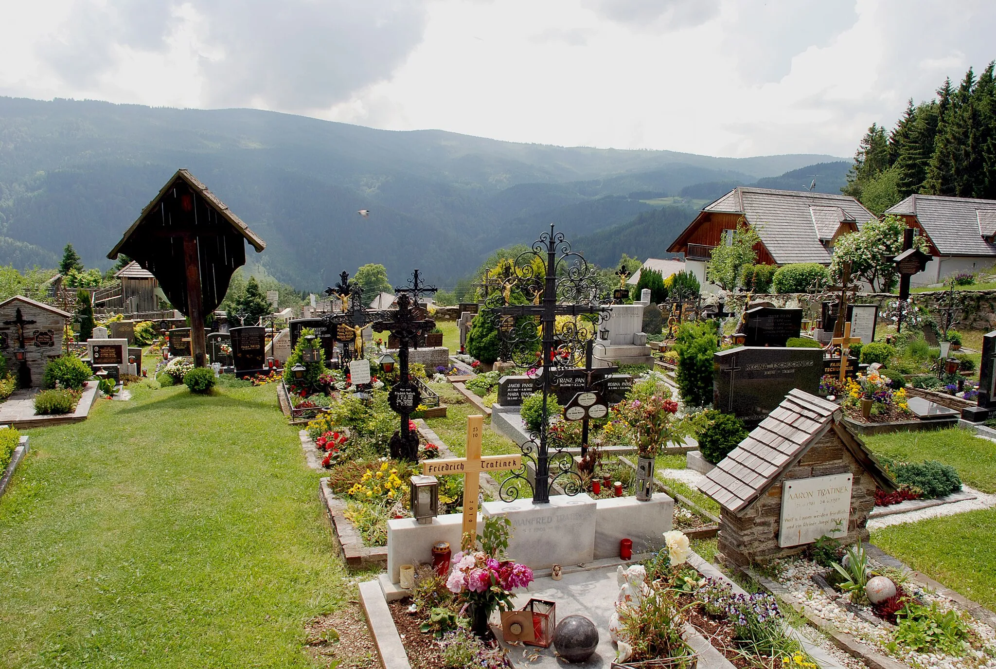 Photo showing: Soboth, Steiermark, Österreich: Friedhof

This media shows the protected monument with the number 4025 in Austria. (Commons, de, Wikidata)