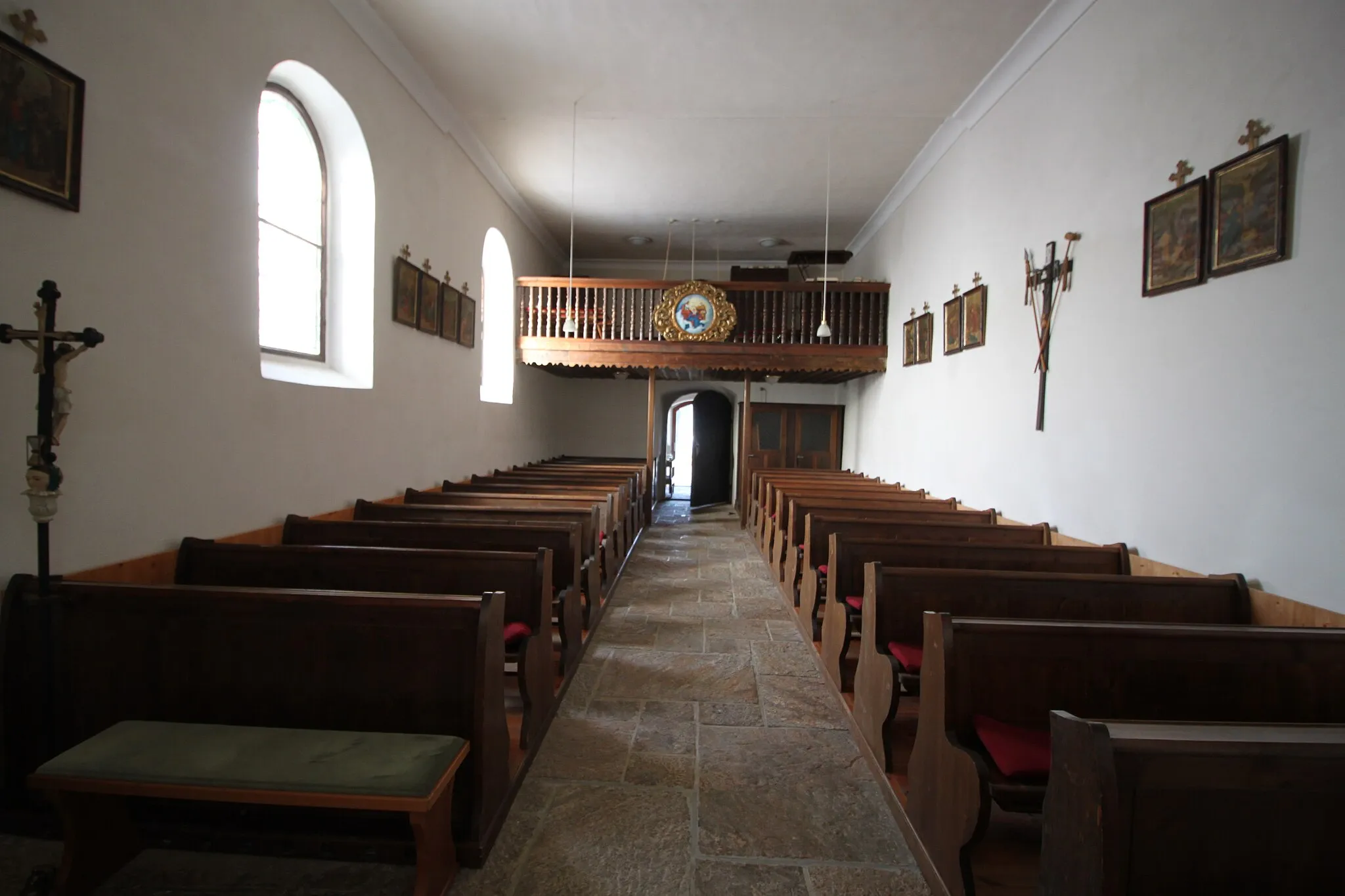 Photo showing: Kath. Filialkirche hl. Primus, in Preims, Langhaus, Blick zur Empore