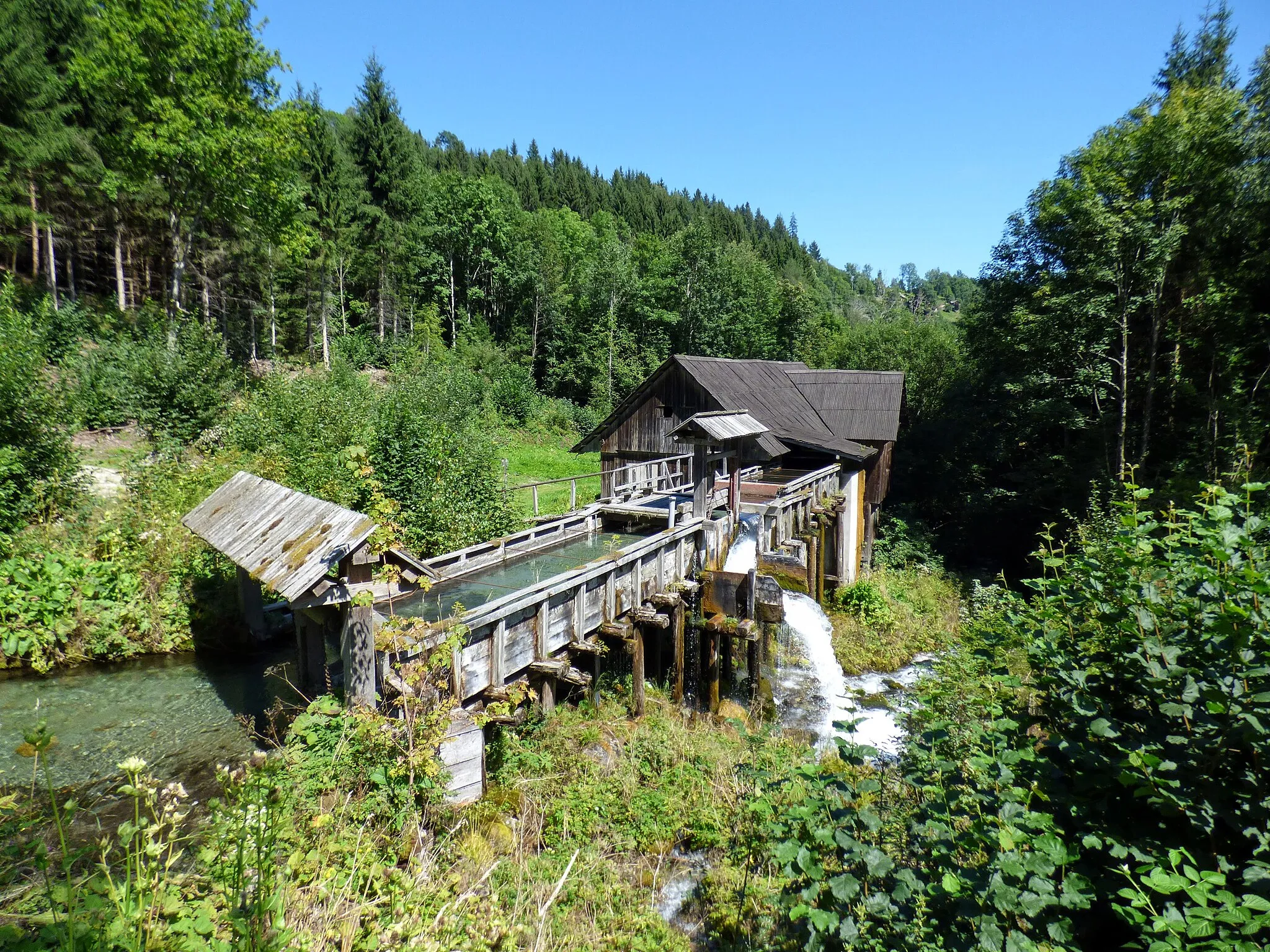 Photo showing: Krafthaus Weissmann, nahe den Tiebelquellen, Gemeinde Himmelberg