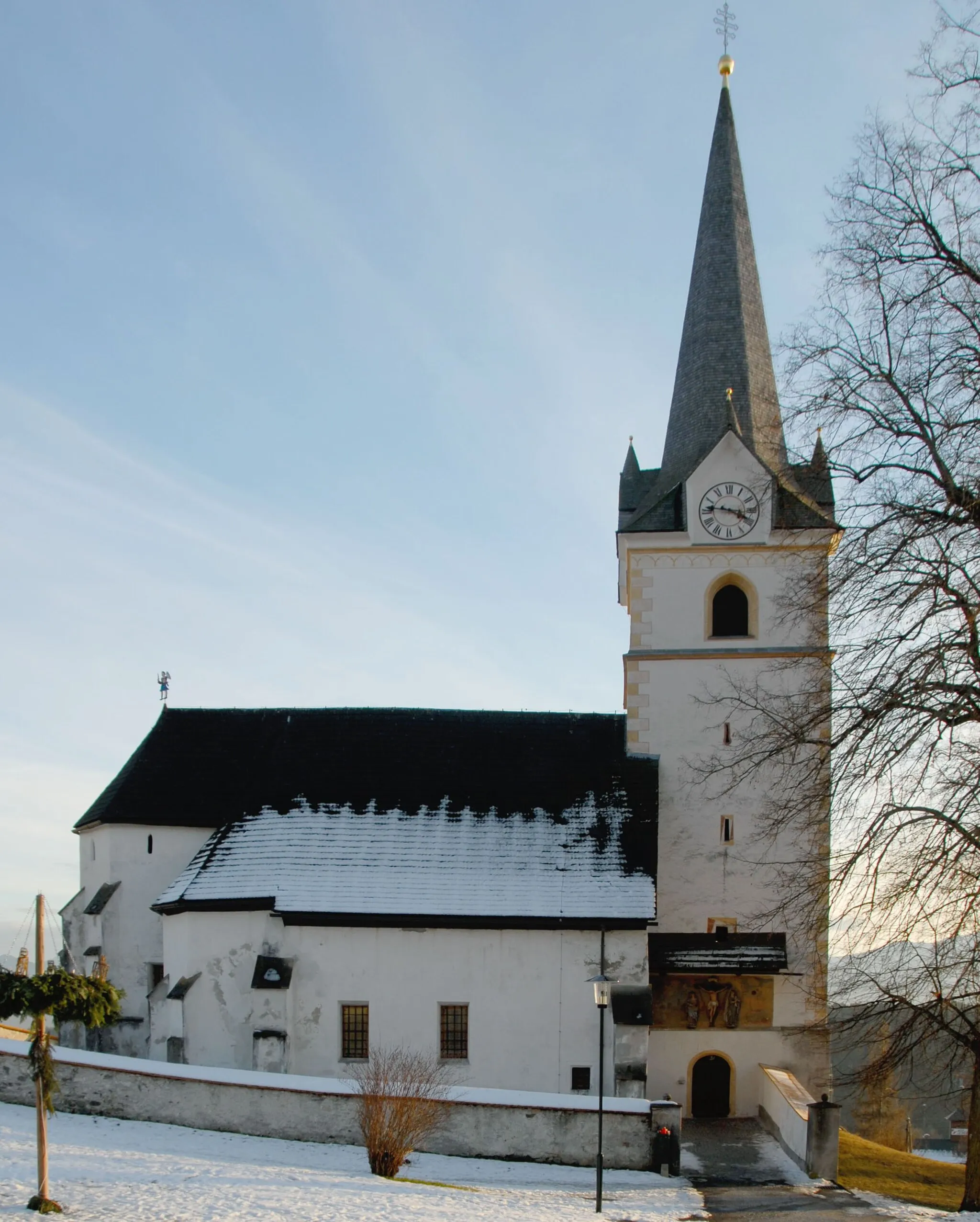 Photo showing: Parish church Saints Philip and James at Koestenberg, market town Velden am Woerther See, Carinthia, Austria, EU