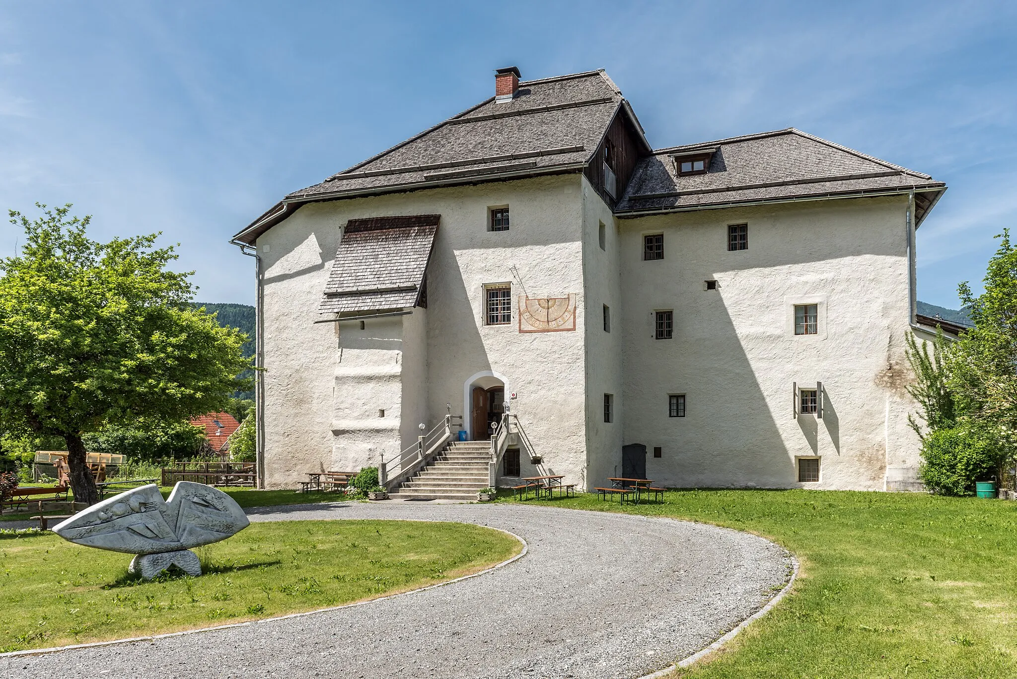 Photo showing: Castle and museum of local history in Möderndorf #1, municipality Hermagor-Pressegger See, district Hermagor, Carinthia, Austria, EU
