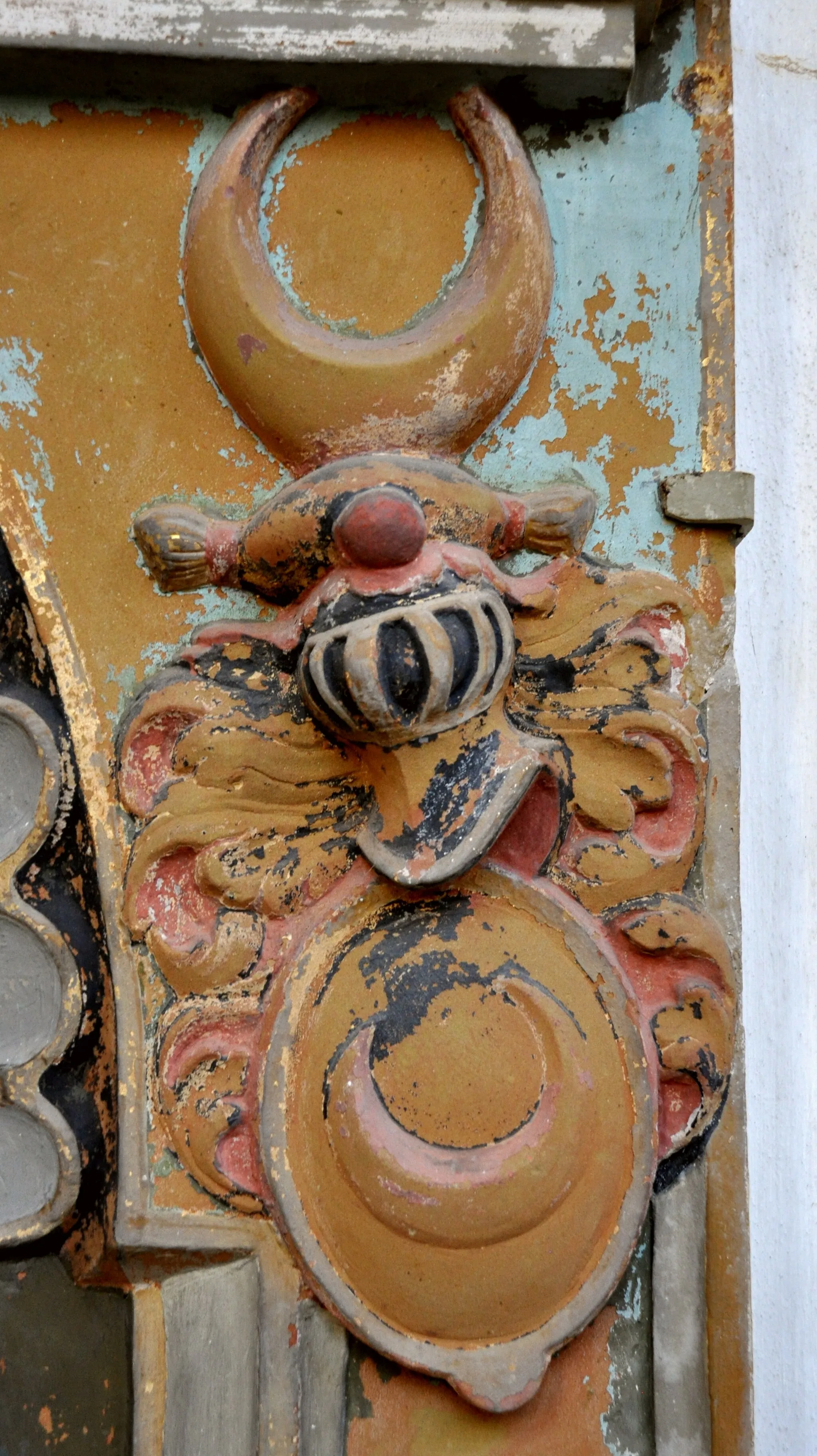 Photo showing: Oettingen in Bayern, Evangelische  Stadtpfarrkirche St. Jakob, Epitaph Maria Salome von Wildenstein geb. von Wöllwarth († 1599) (Nr. 23 im Peda-Kunstführer), Detail: Wappen Wöllwarth