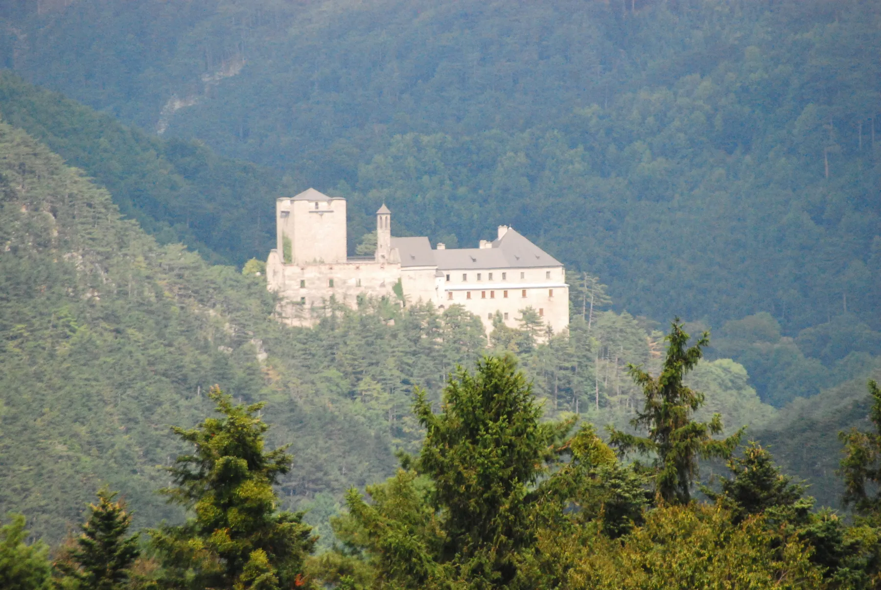 Photo showing: Schloss Stixenstein von der Straße von Bürg nach Sieding