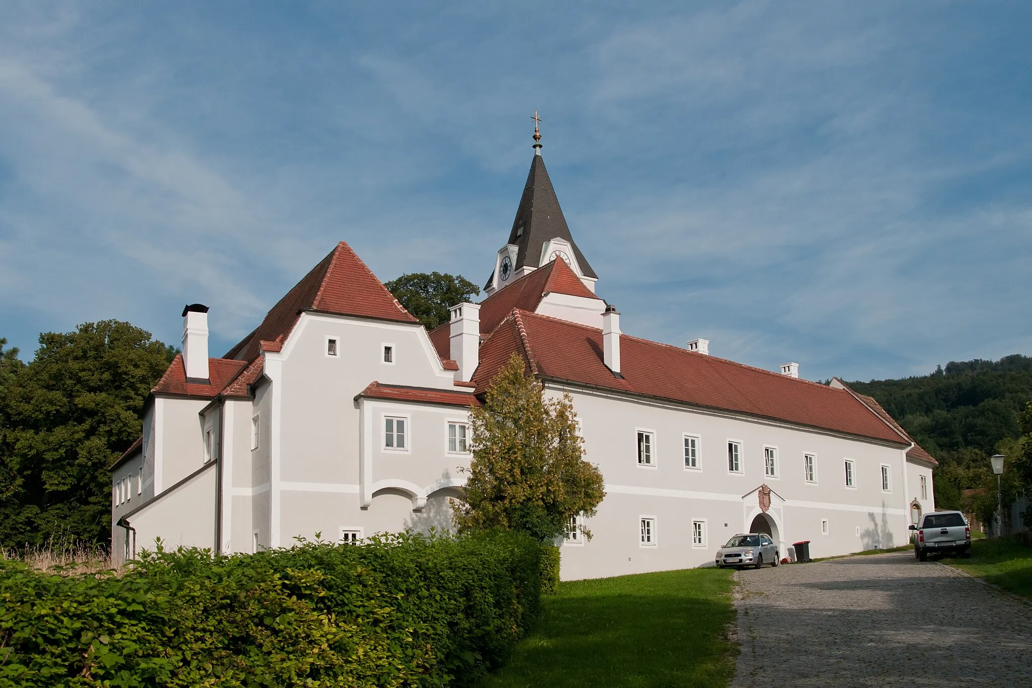 Photo showing: Schloss mit Pfarrhof in Kirnberg an der Mank.