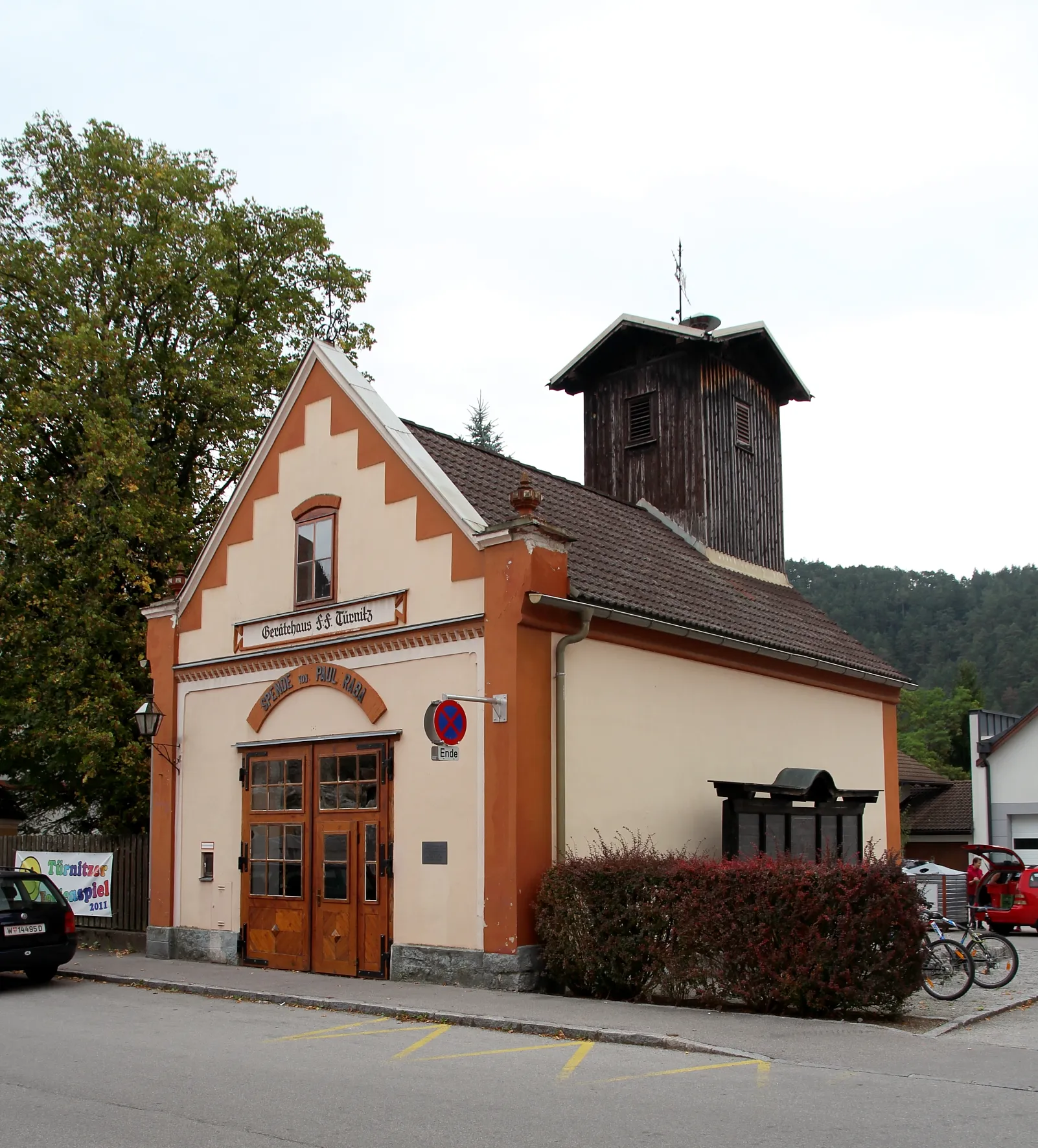 Photo showing: Das 1890 errichtete Feuerwehrhaus der niederösterreichischen Marktgemeinde Türnitz.