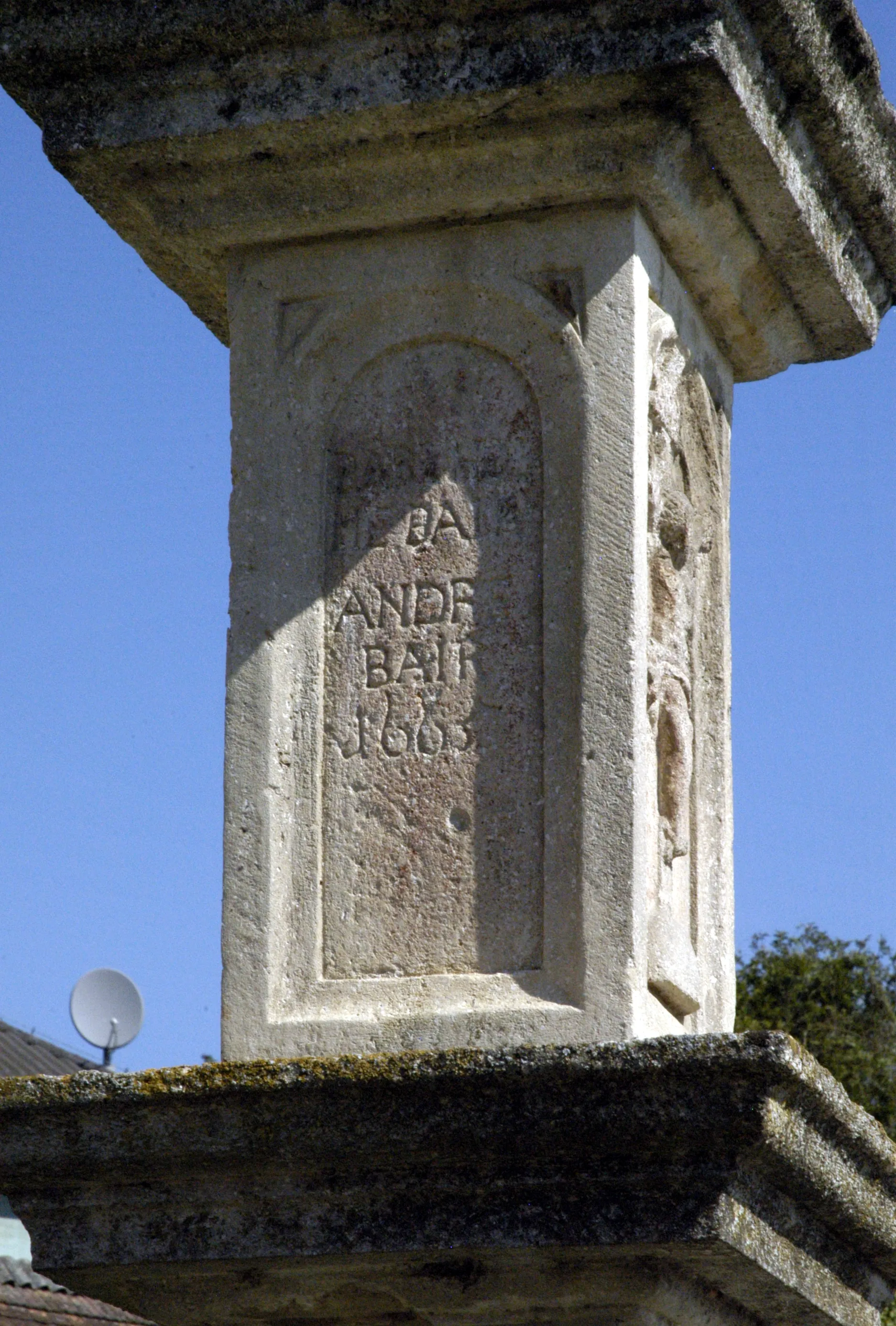 Photo showing: Bildstock in Radlbrunn (Detail des Quaderaufsatzes)