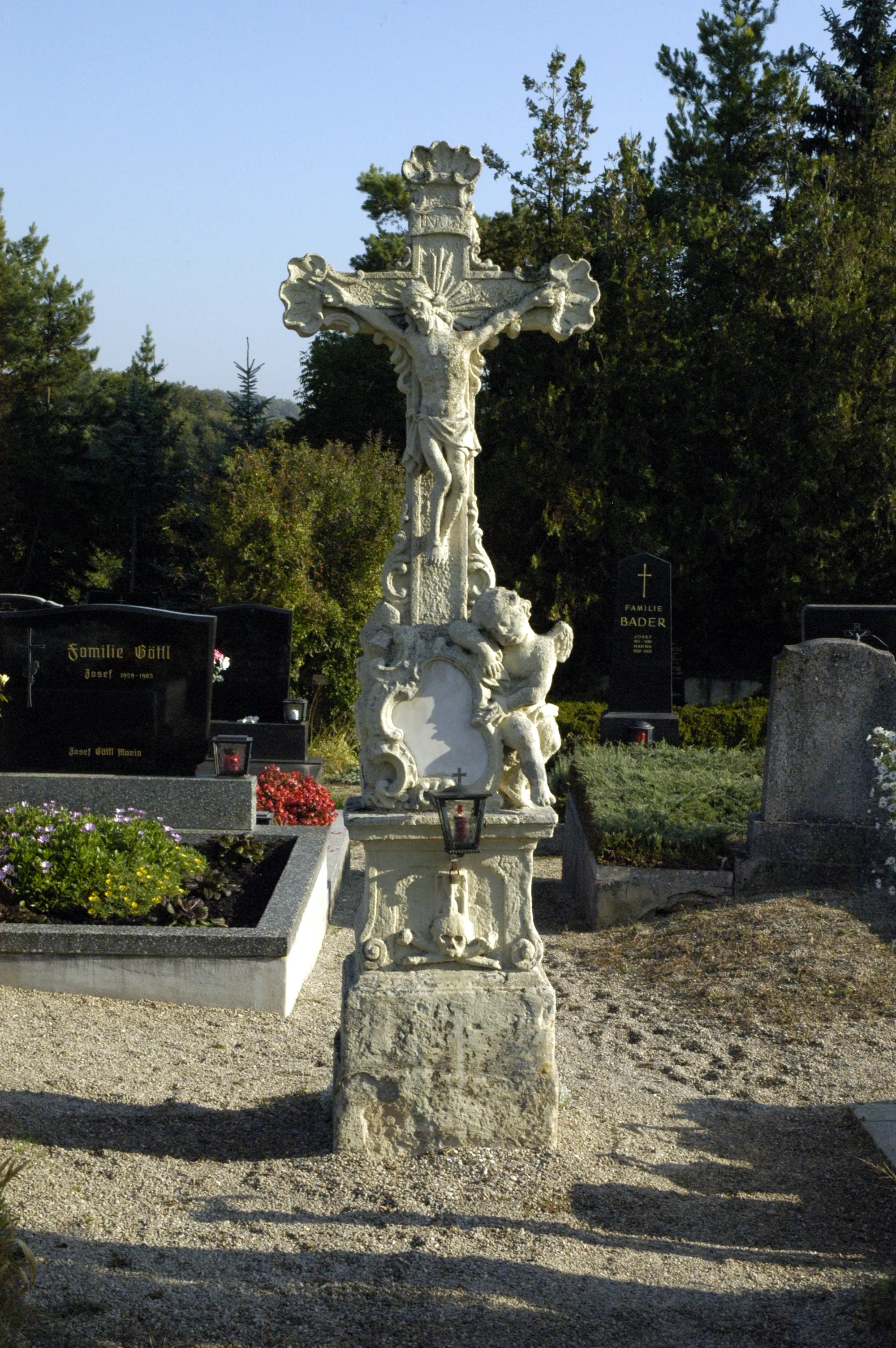 Photo showing: Friedhofskreuz in Mühlbach am Manhartsberg
