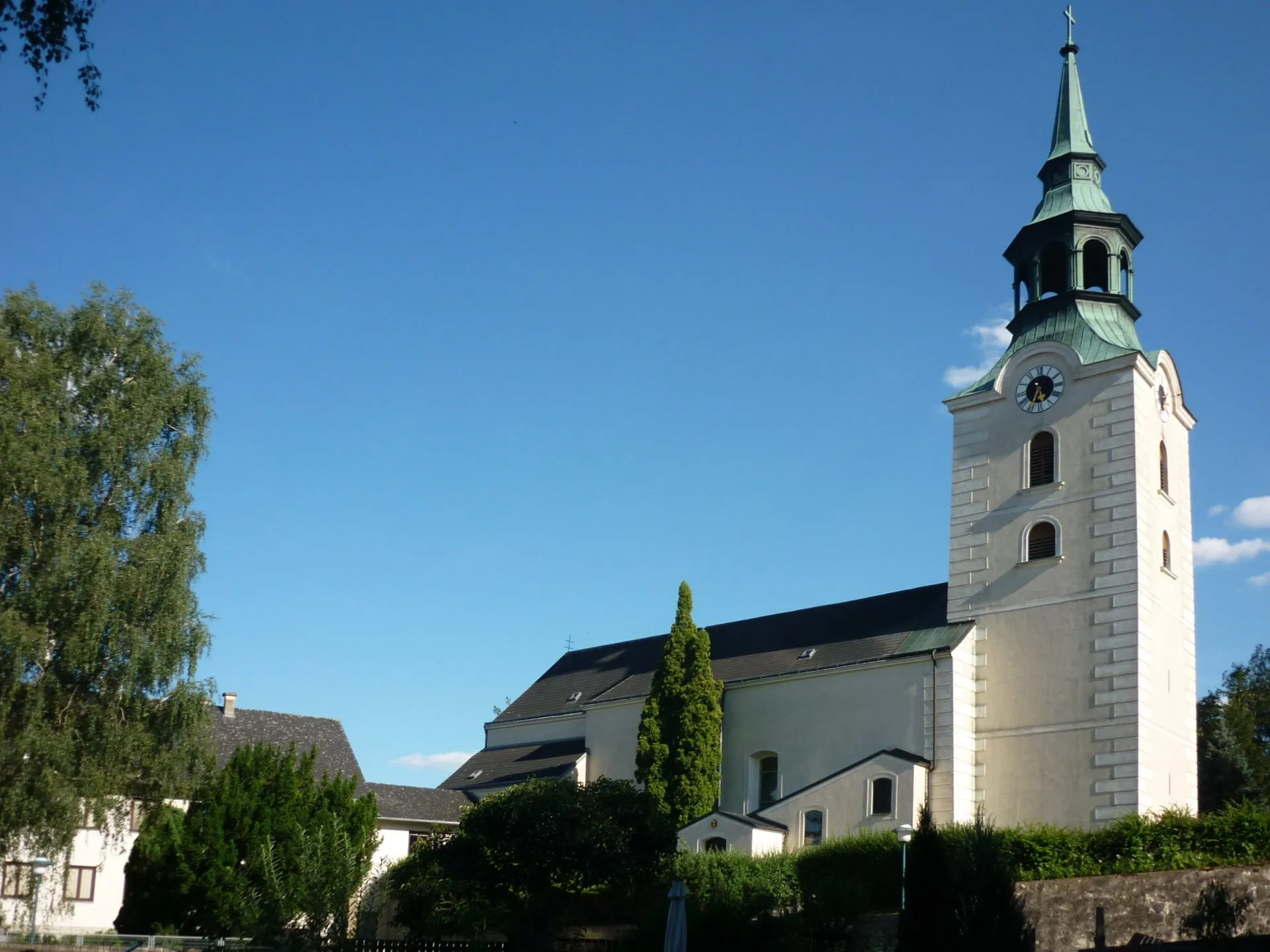 Photo showing: Farní kostel Sv. Linharta v Dobersbergu