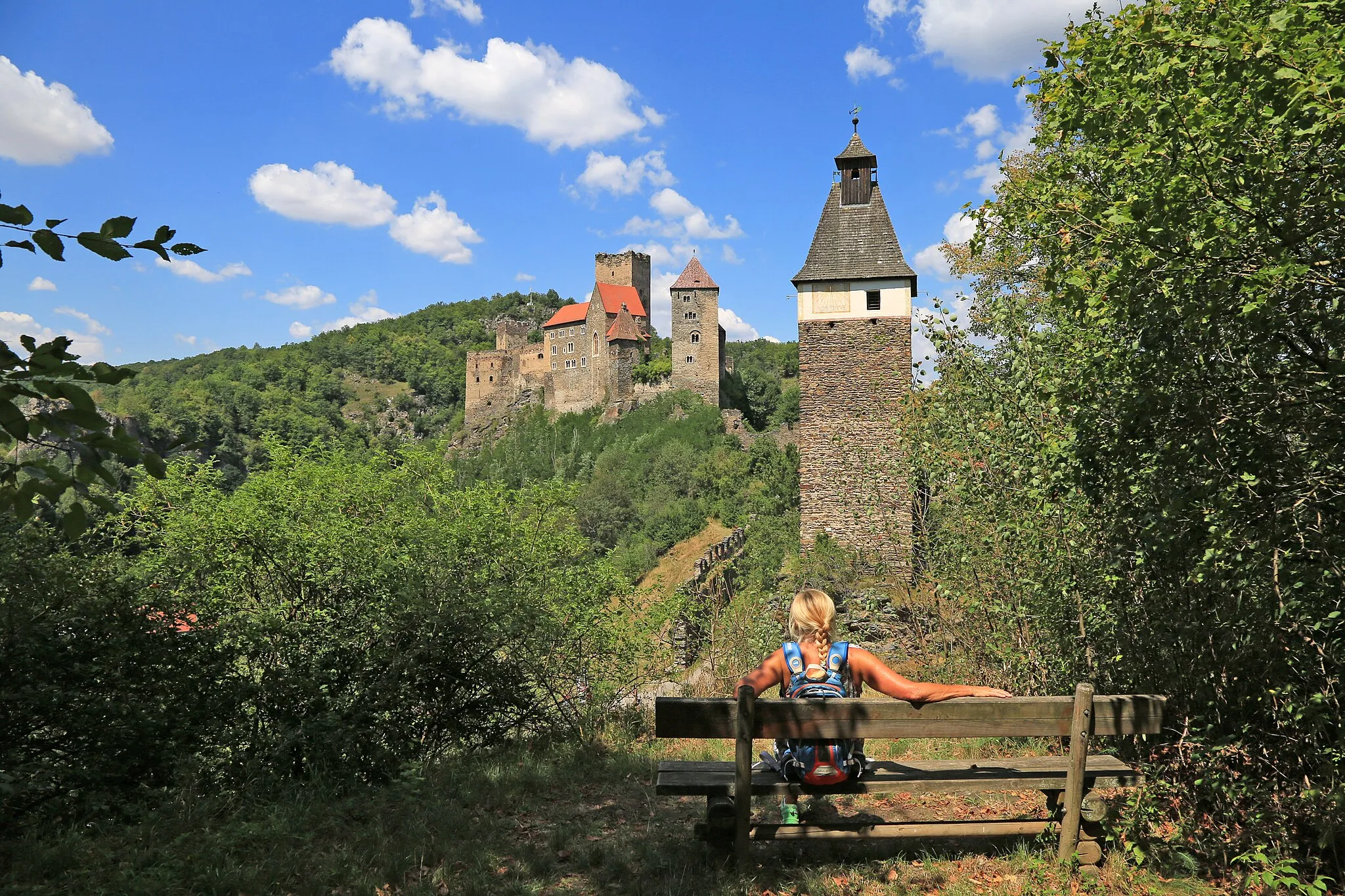 Photo showing: Burg Hardegg von Hardegg Vorstadt aus gesehen. Blickrichtung Nord-West.