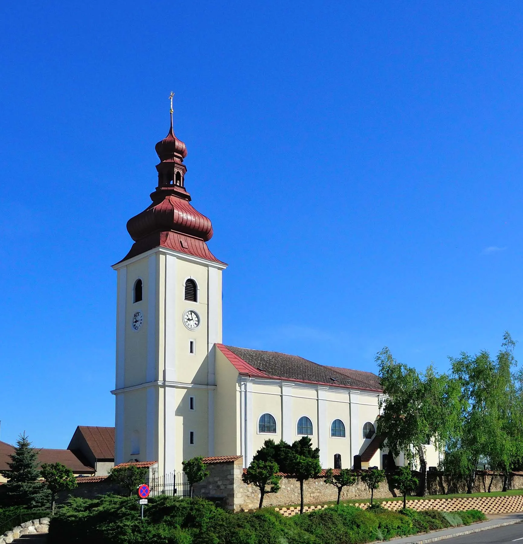 Photo showing: Parish church in Prellenkirchen, Lower Austria, Austria