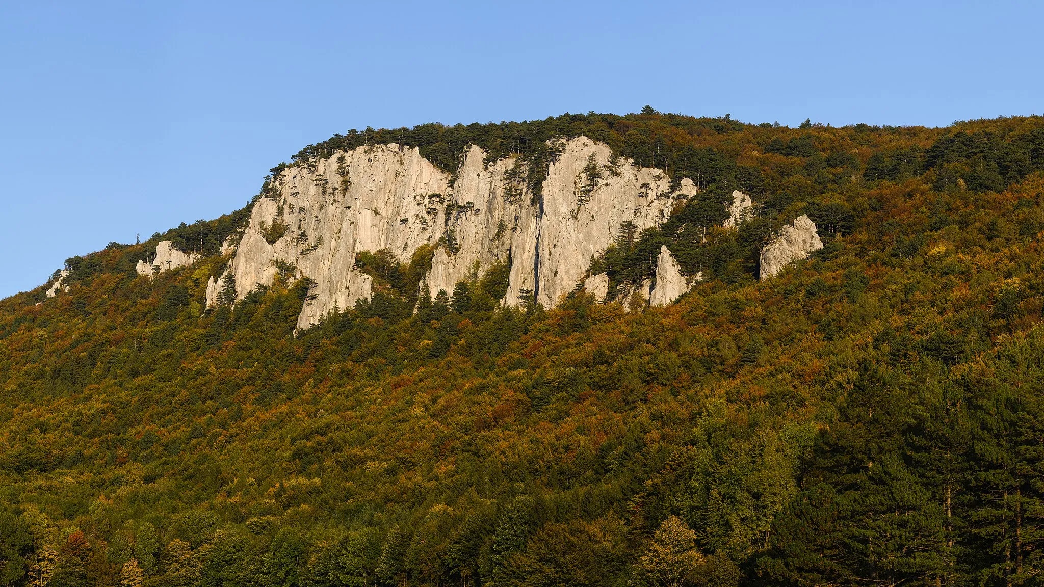 Photo showing: Peilstein mountain in the Vienna Woods, Lower Austria