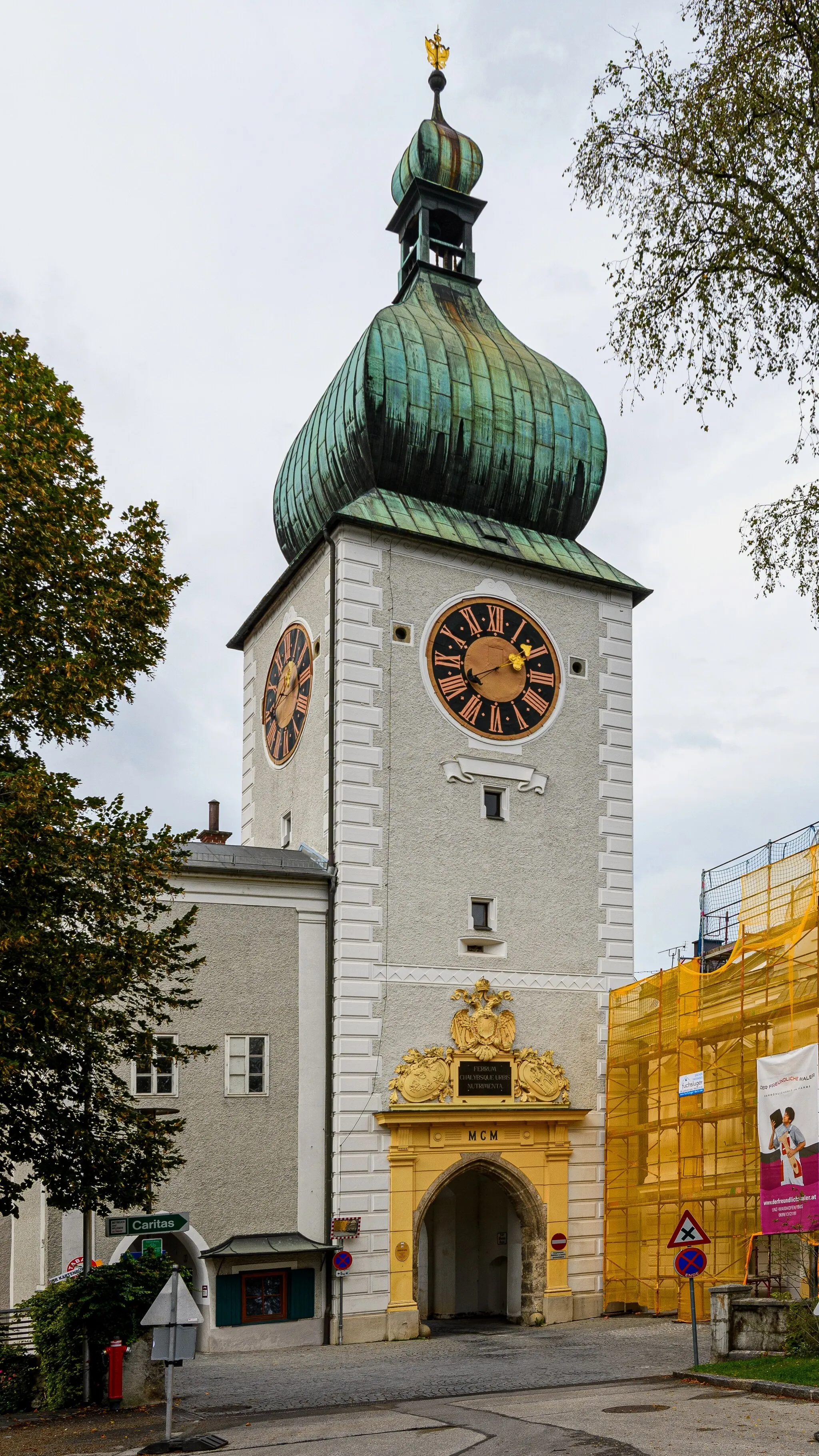 Photo showing: The Ybbstor from the 13th century is the last remaining city gate of Waidhofen an der Ybbs.