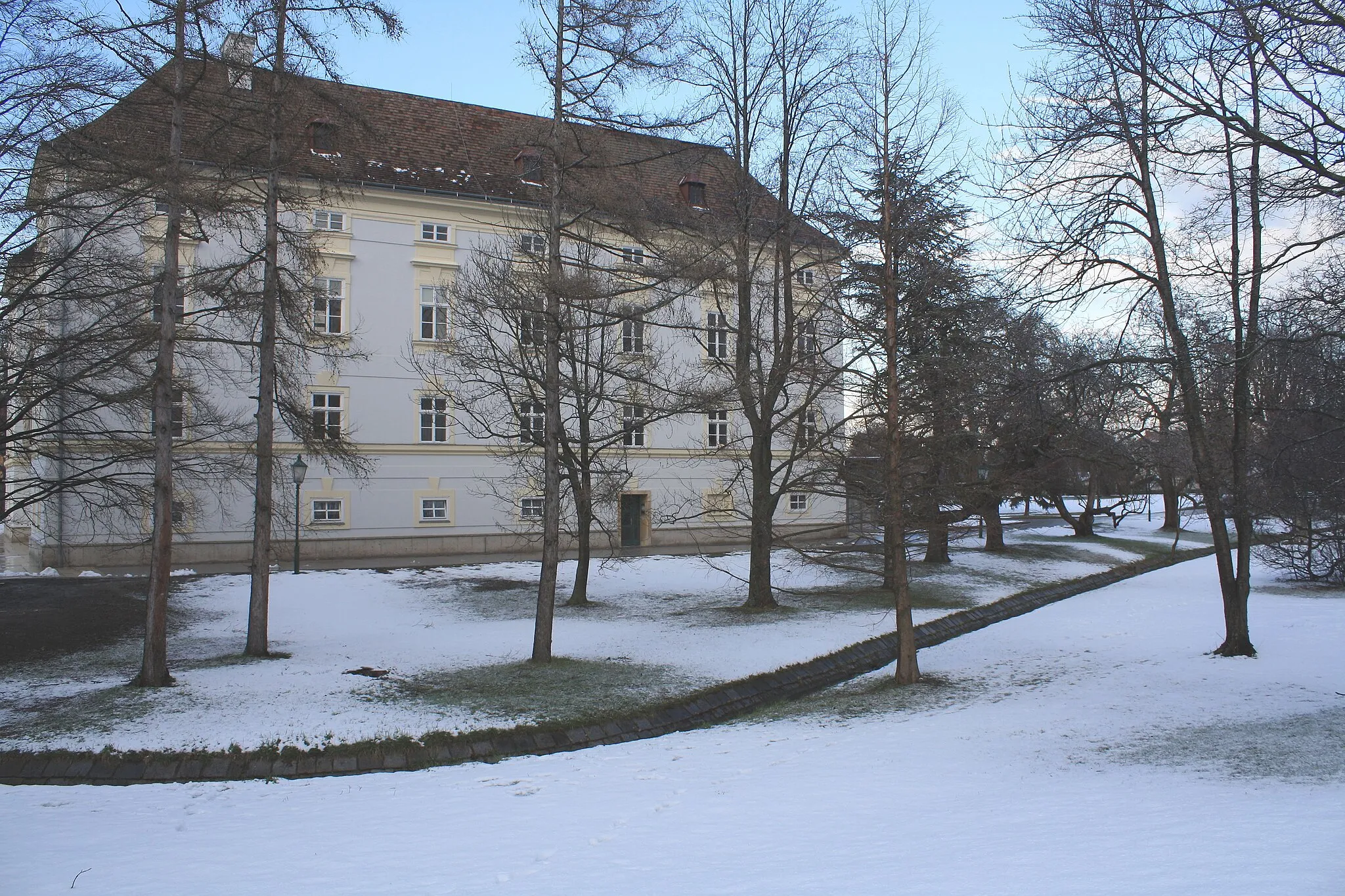 Photo showing: park of Vöslau castle, Lower Austria