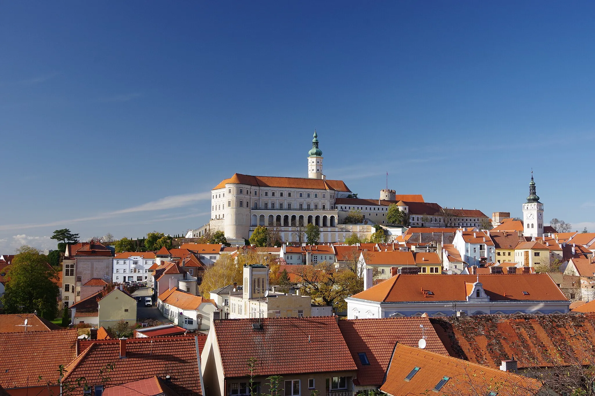 Photo showing: Mikulov chateau
location: Mikulov, Czech Republic
author: Jan Helebrant
www.juhele.blogspot.com

license CC BY-SA