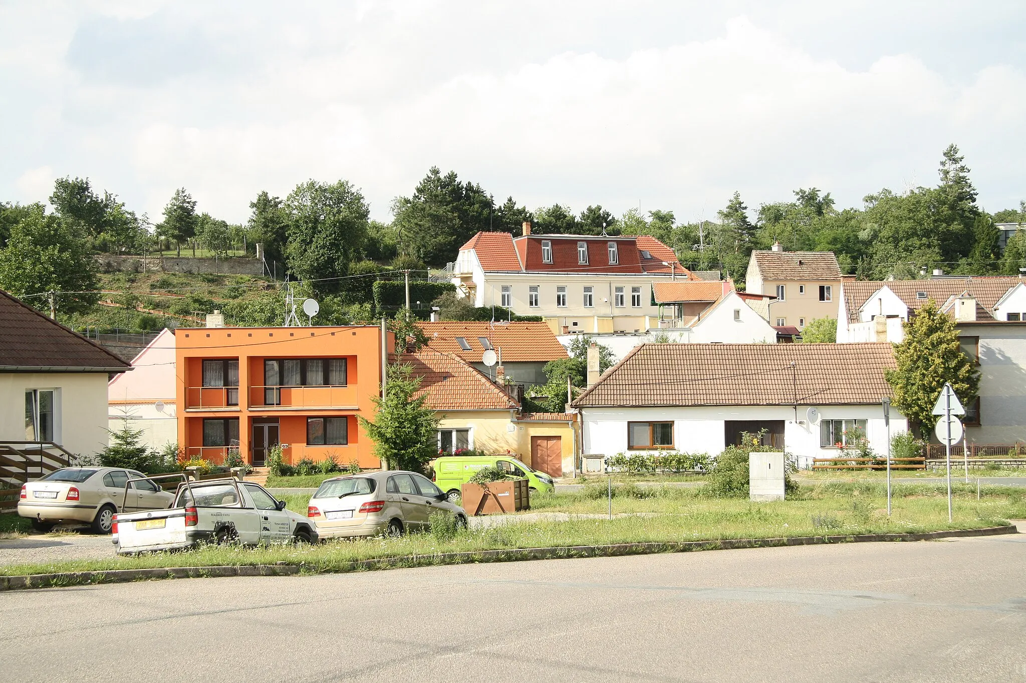 Photo showing: Center of Suchohrdly, Znojmo District.
