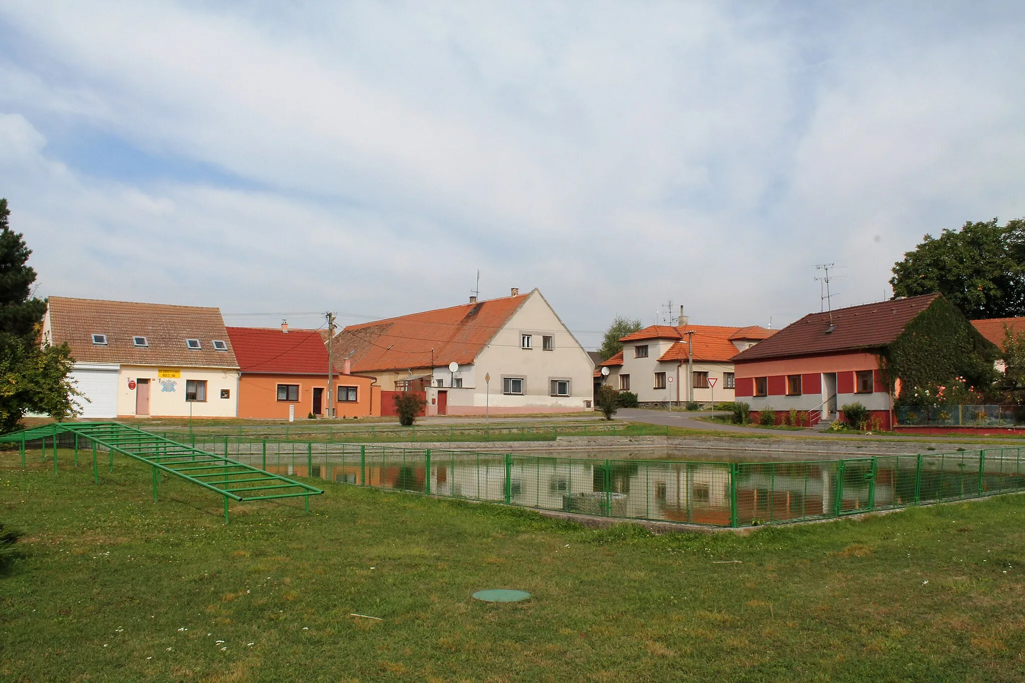 Photo showing: This photograph was taken during a group photography field trip by Brno Wikipedians: 2016-09-28.