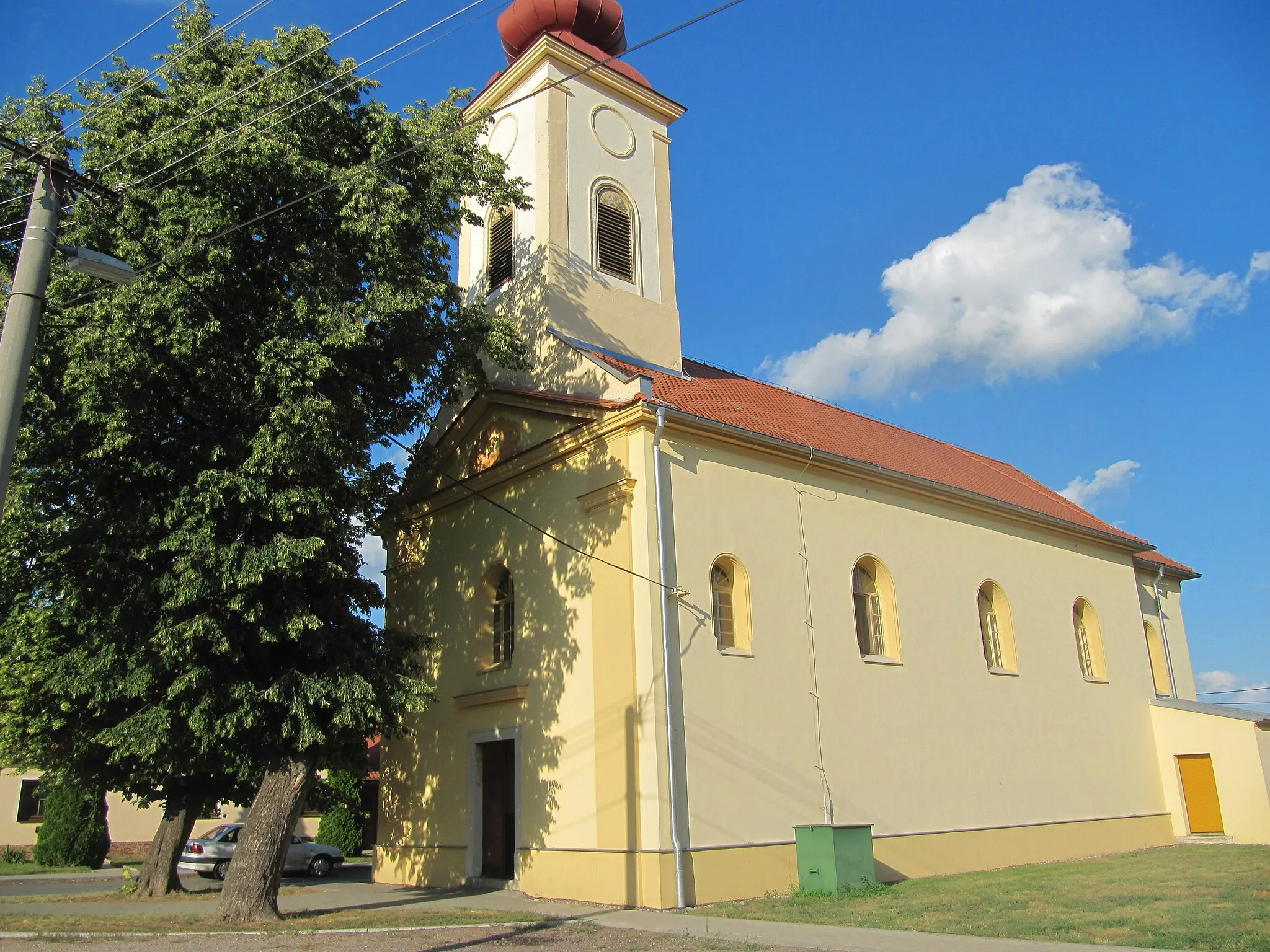 Photo showing: Krhovice in Znojmo District, Czech Republic. Church of St. Bartholomew.