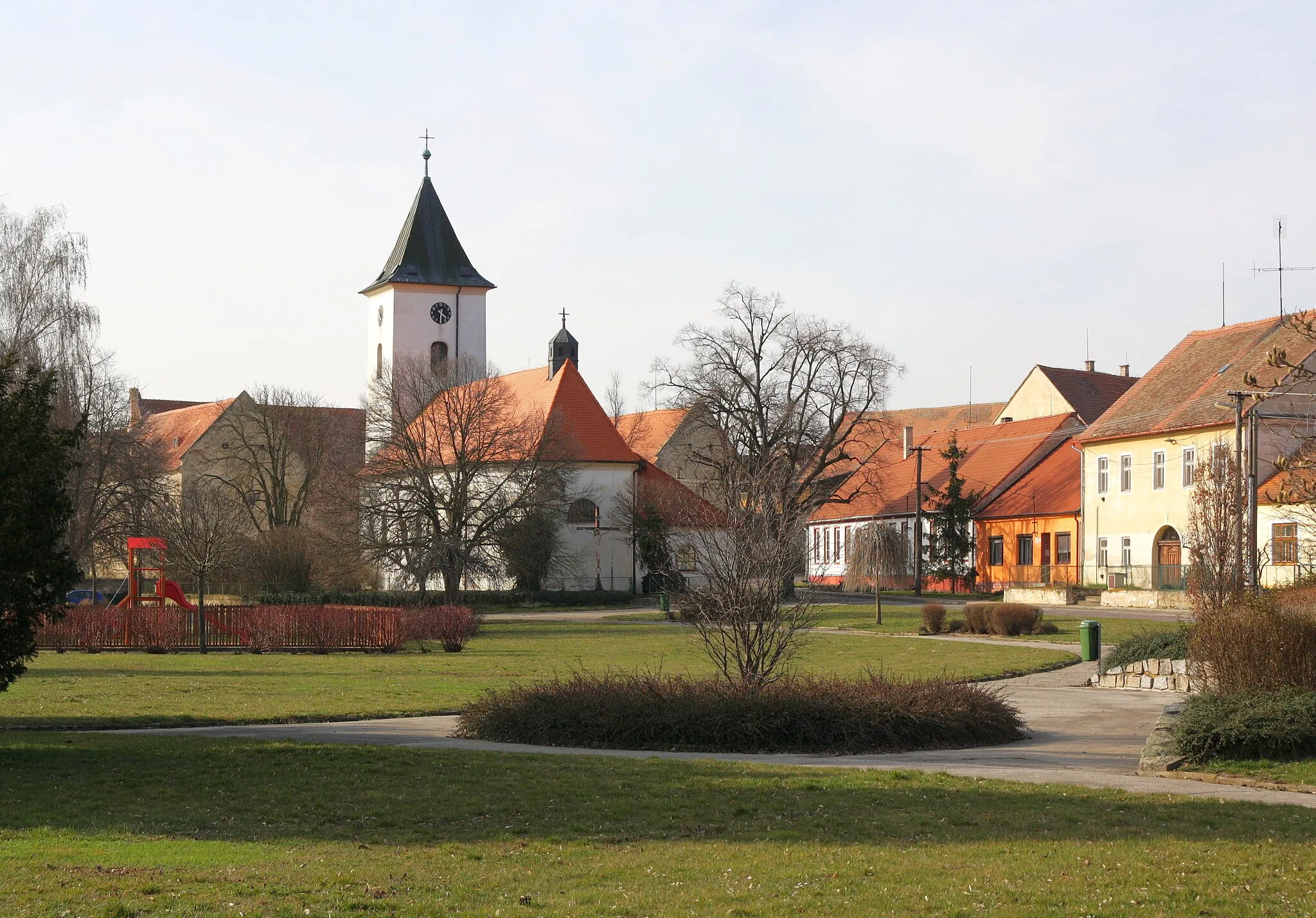 Photo showing: Horní Kounice - náves.