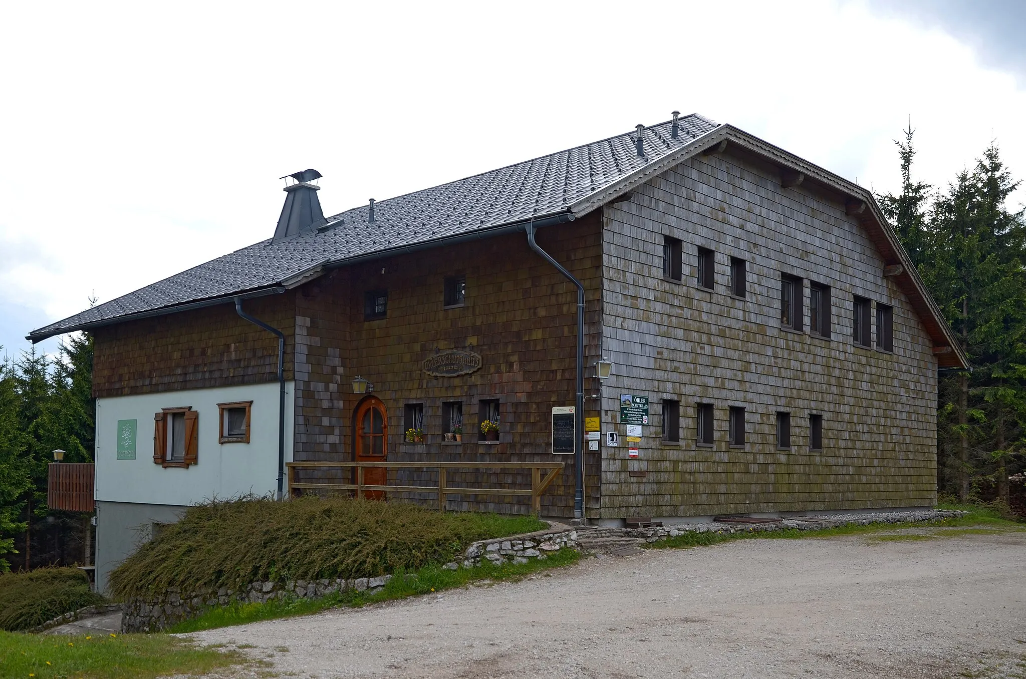 Photo showing: Niederösterreich, Marktgemeinde Puchberg am Schneeberg, Öhlerschutzhaus