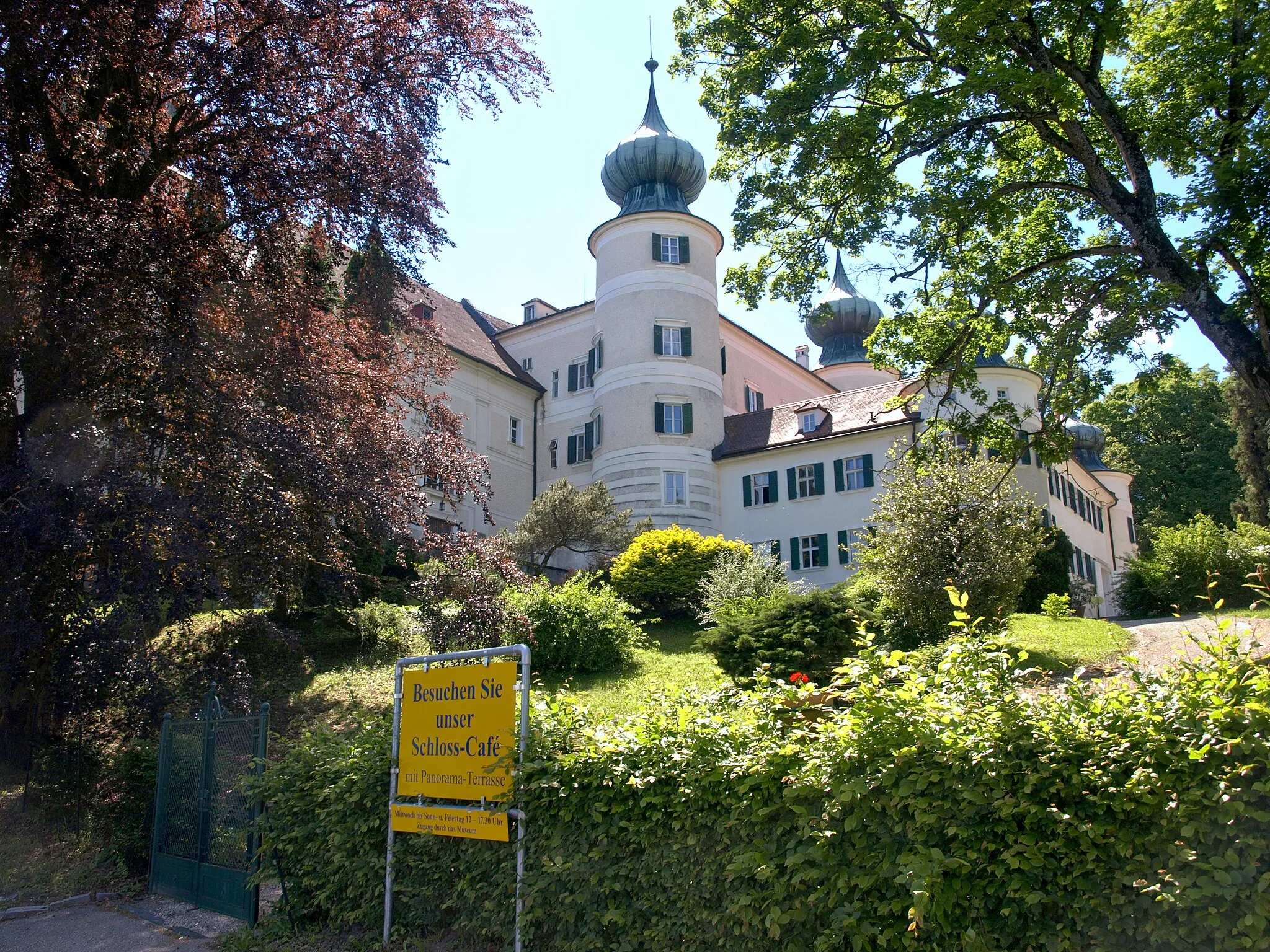Photo showing: Schloss Artstetten samt Gartenanlage (Freitreppen, Stützmauern, Badehaus u.dgl.)