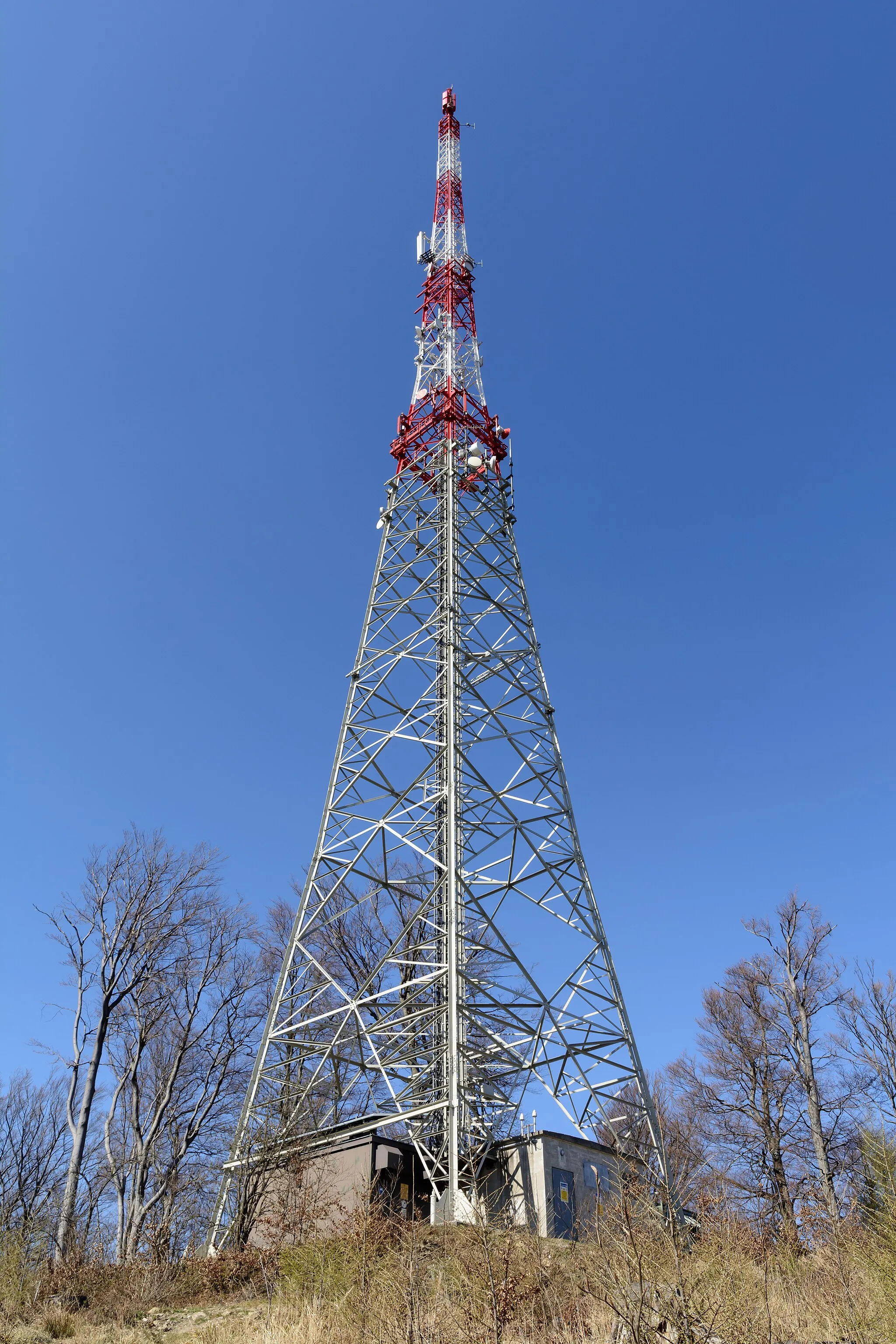 Photo showing: Transmitter Jochgrabenberg, Pressbaum, Lower Austria
