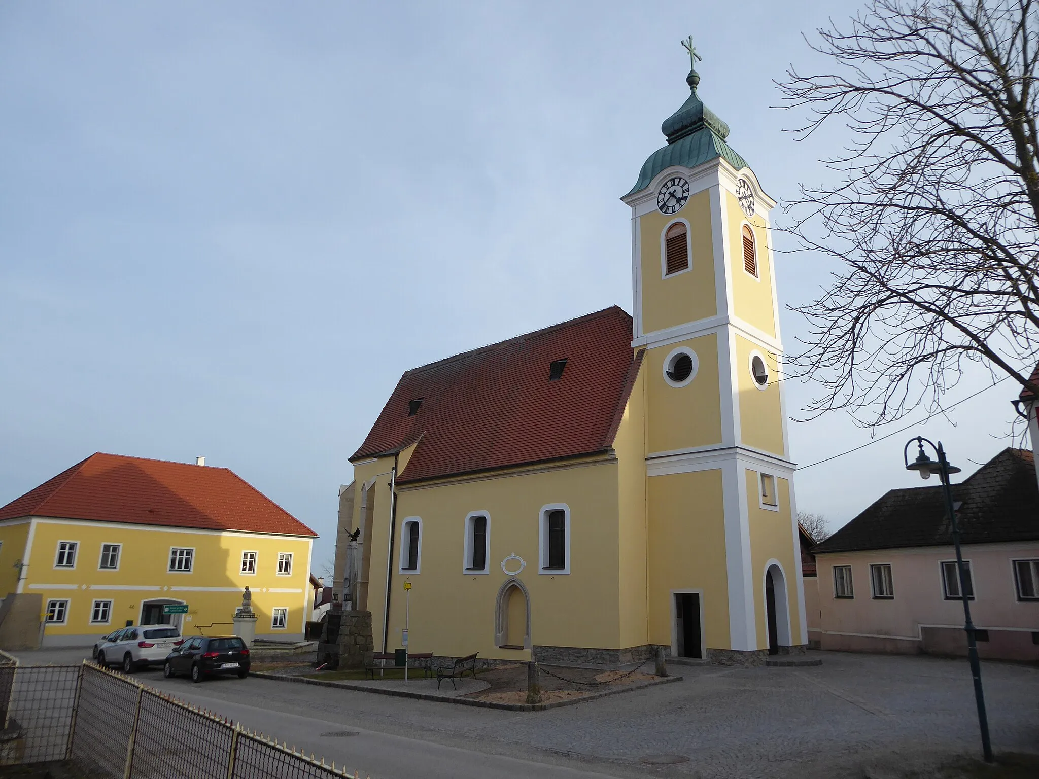Photo showing: Pfarrkirche hl. Wolfgang, Mittelberg, Langenlois, Niederösterreich