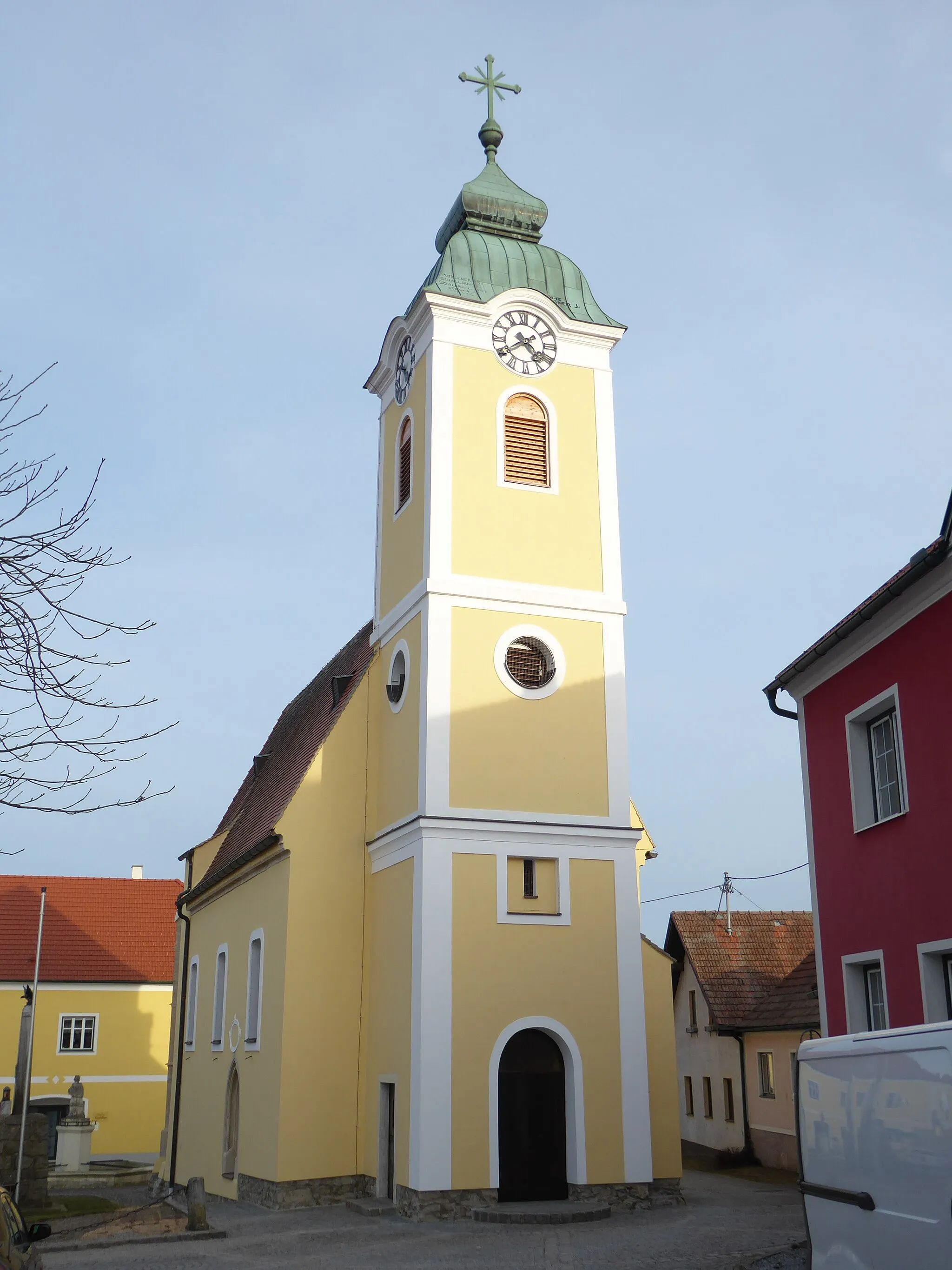Photo showing: Pfarrkirche hl. Wolfgang, Mittelberg, Langenlois, Niederösterreich