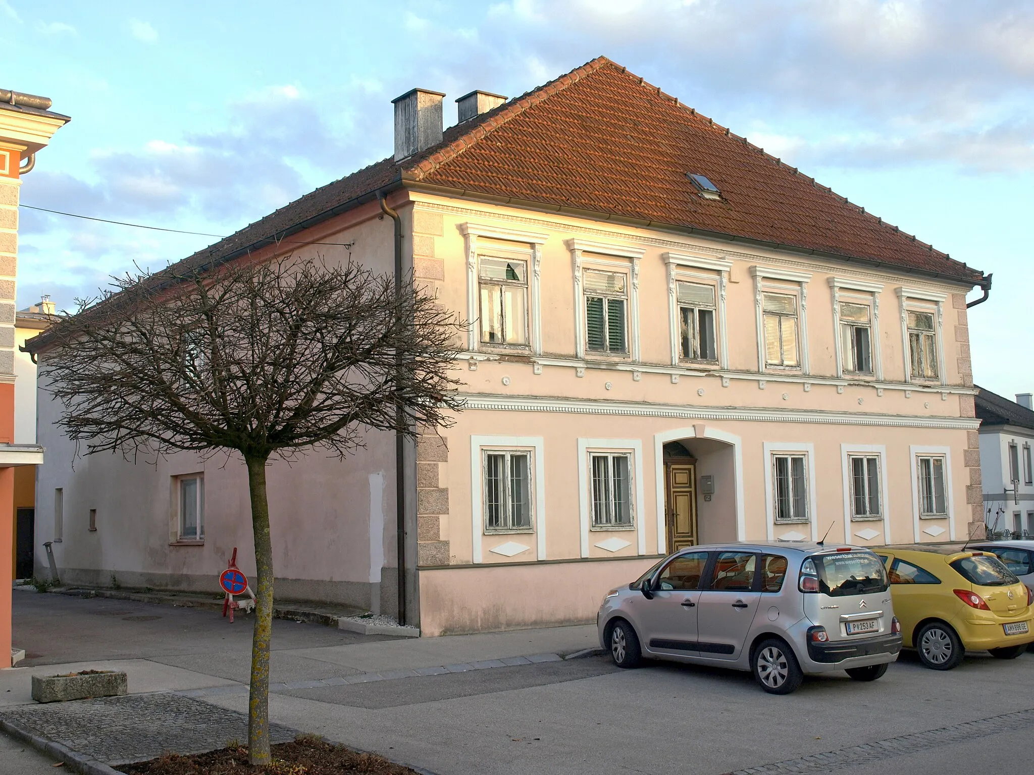 Photo showing: Bürgerhaus