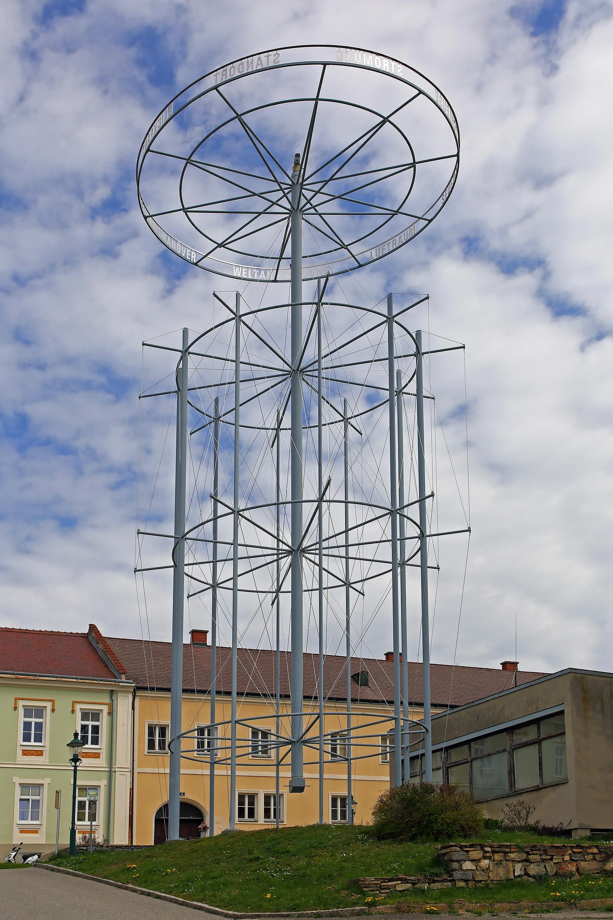 Photo showing: This is a photo of public art indexed in a public art catalogue of Lower Austria (Austria) under the number: 528 (commons, de) .