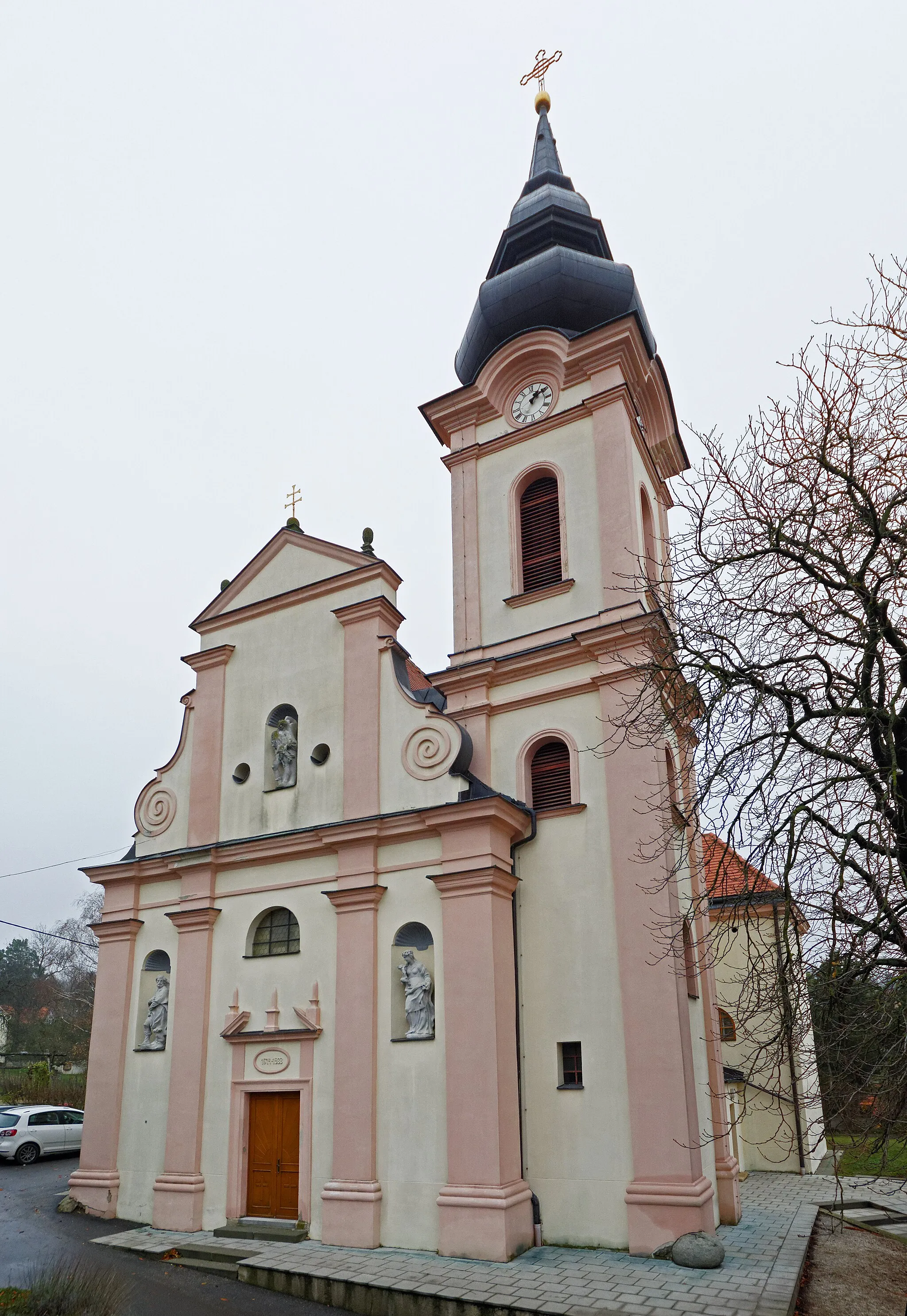 Photo showing: Catholic parish church at Altruppersdorf, Municipality Poysdorf, Lower Austria, Austria