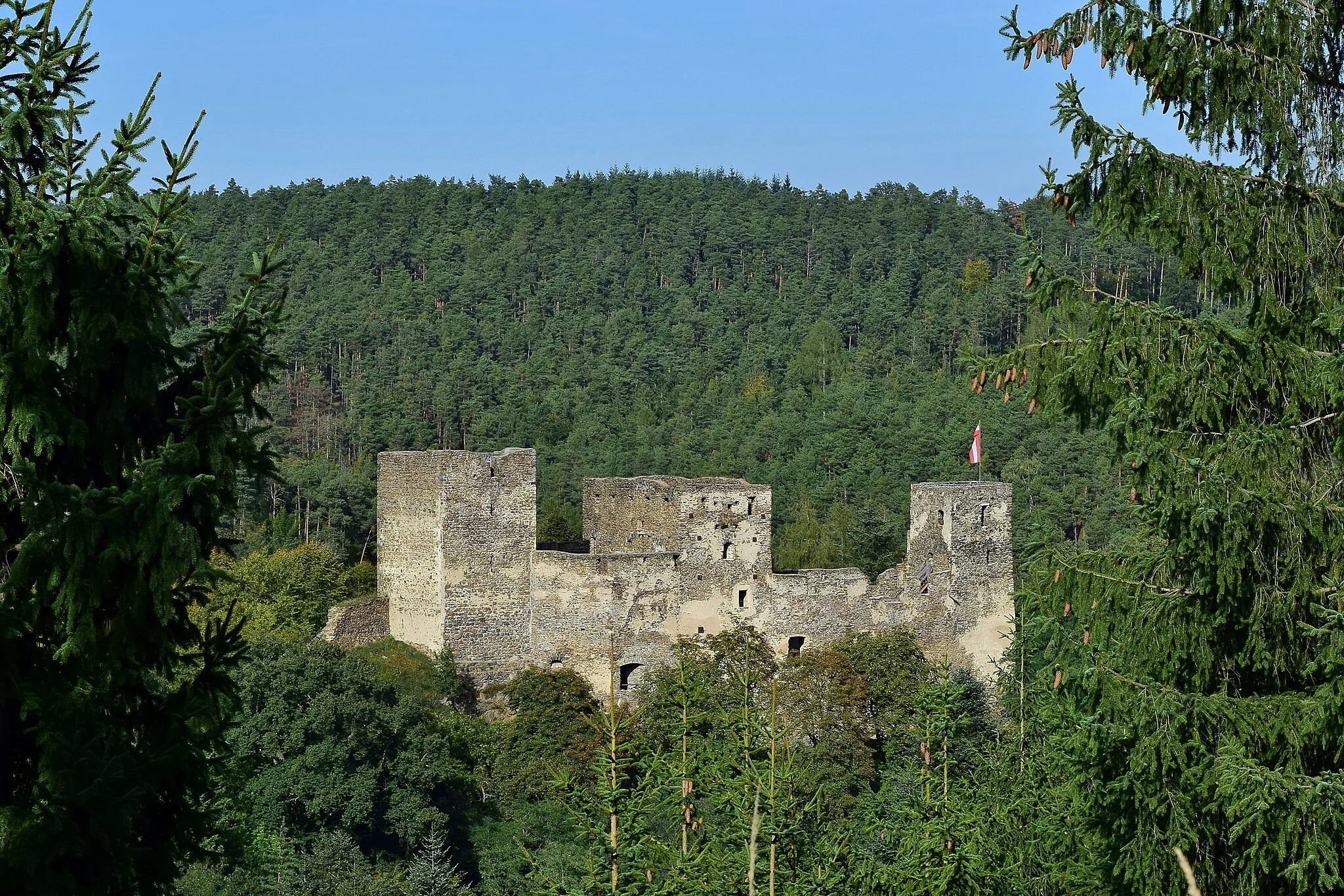 Photo showing: Burgruine Kronsegg aus dem 13. bis 15. Jahrhundert