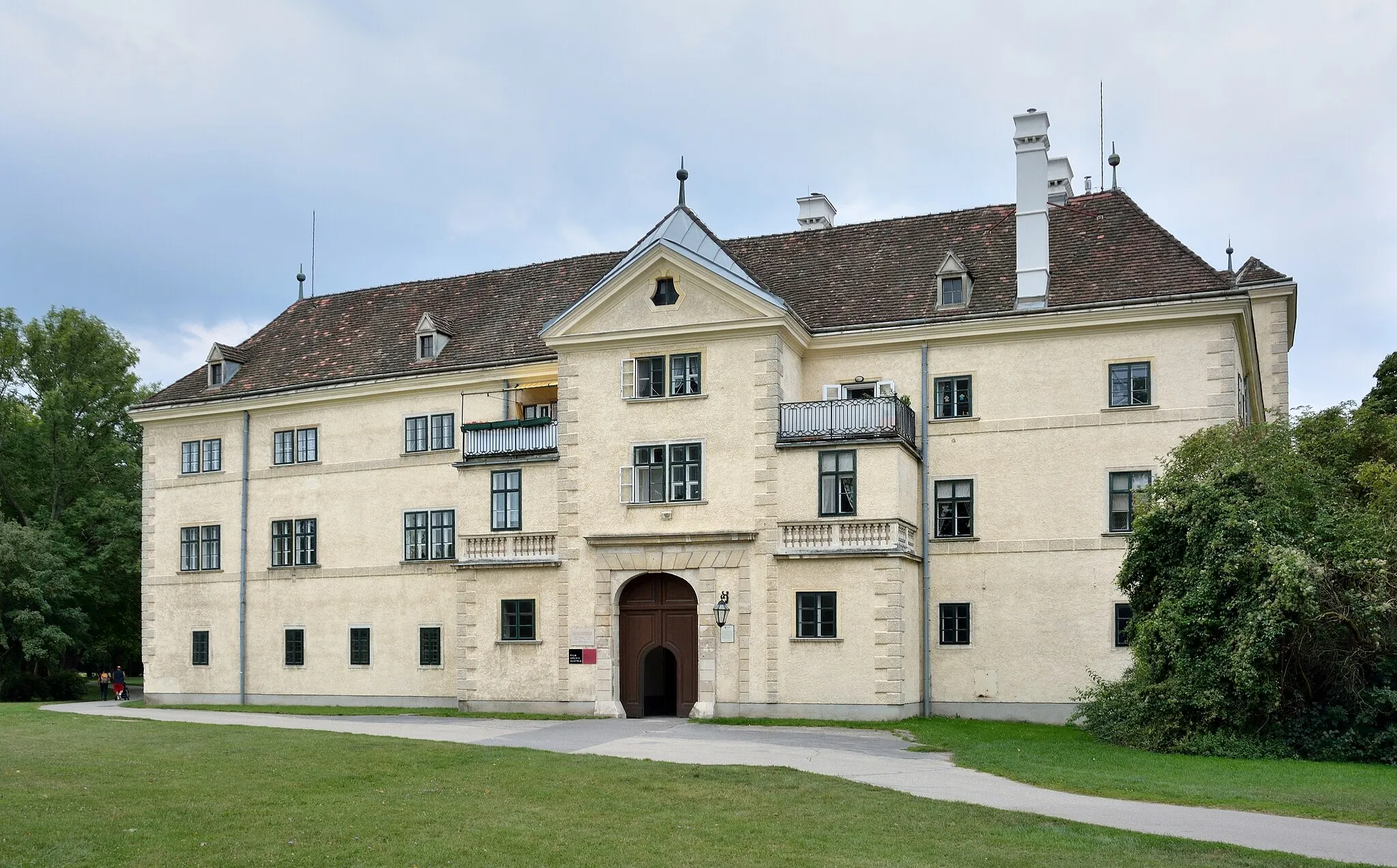 Photo showing: Former Film Archive Austria at Old Castle, Laxenburg, Lower Austria